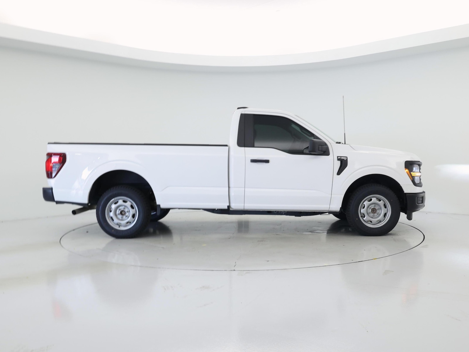 2025 Ford F-150 XL - Photo 8