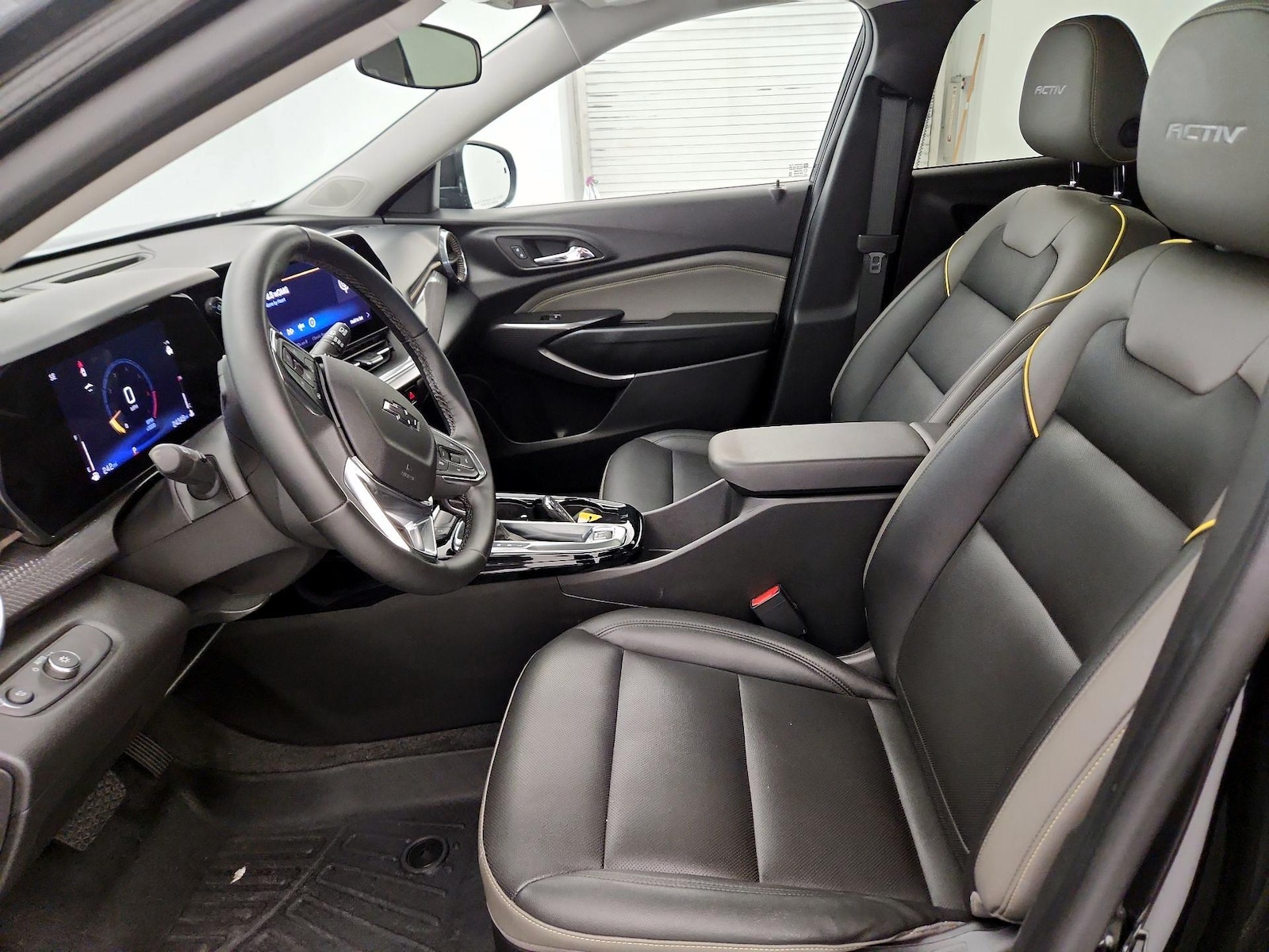 2025 Chevrolet Trax Activ - Photo 12