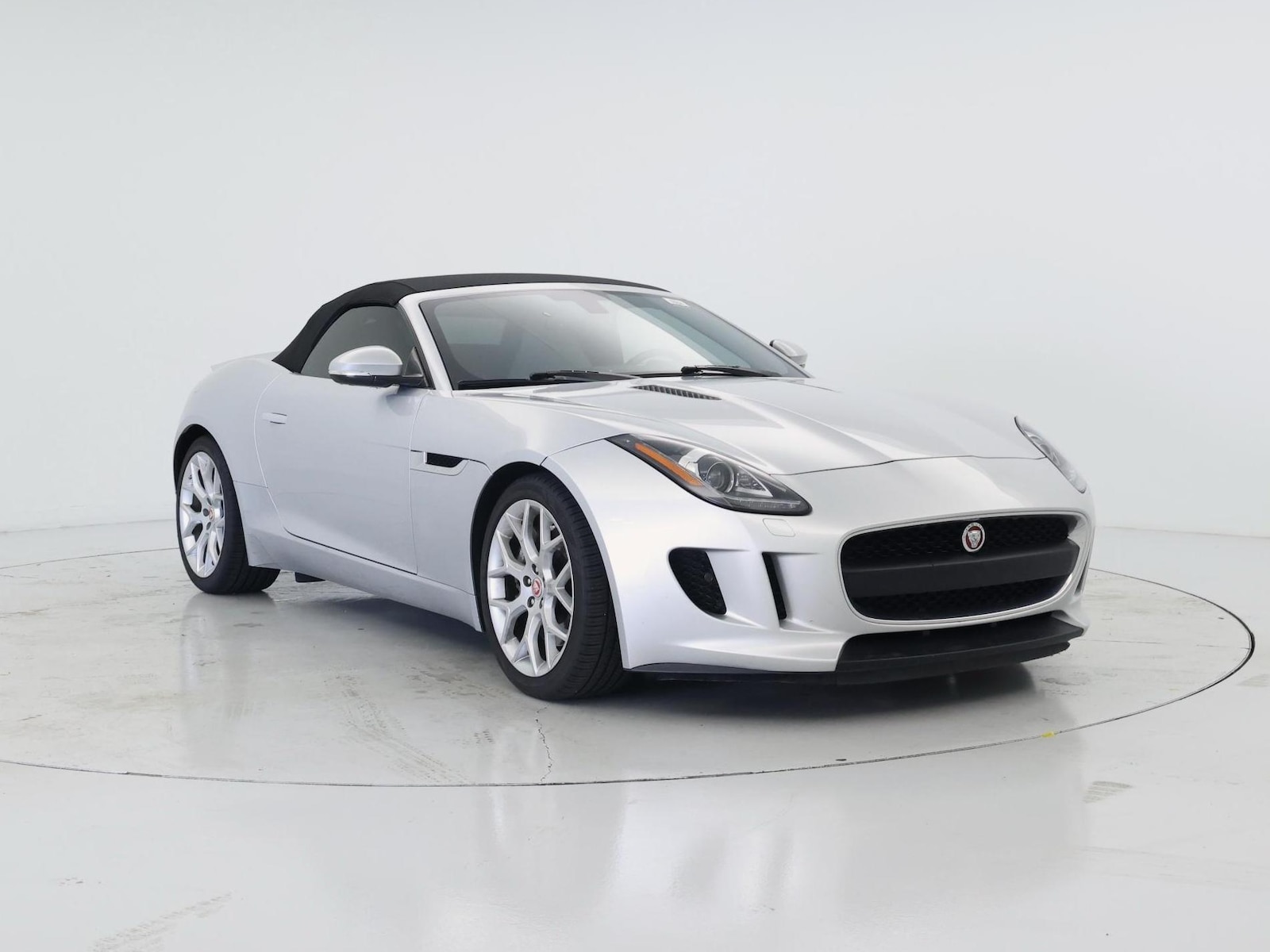 2015 Jaguar F-TYPE Base - Photo 2