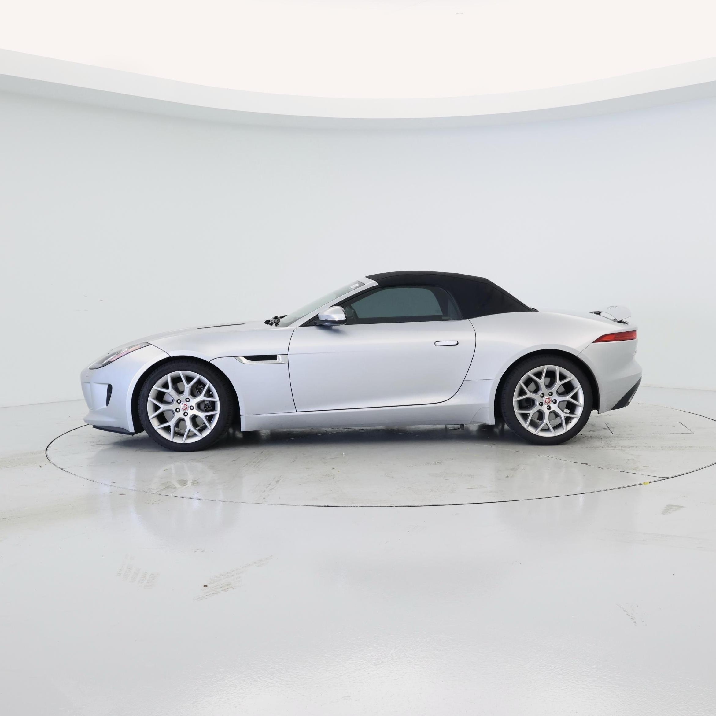 Thumbnail: 2015 Jaguar F-Type - 3