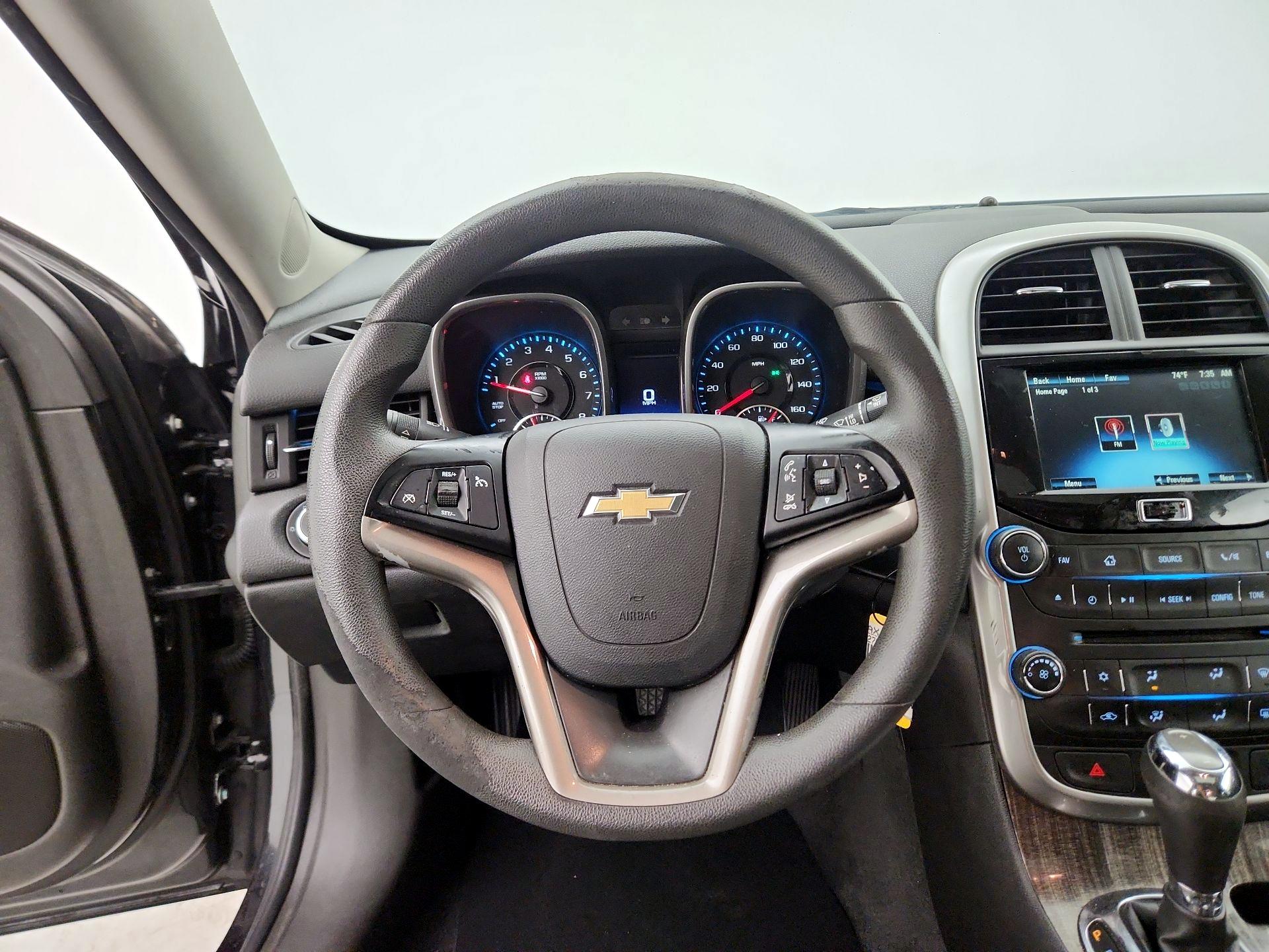 Thumbnail: 2015 Chevrolet Malibu - 10