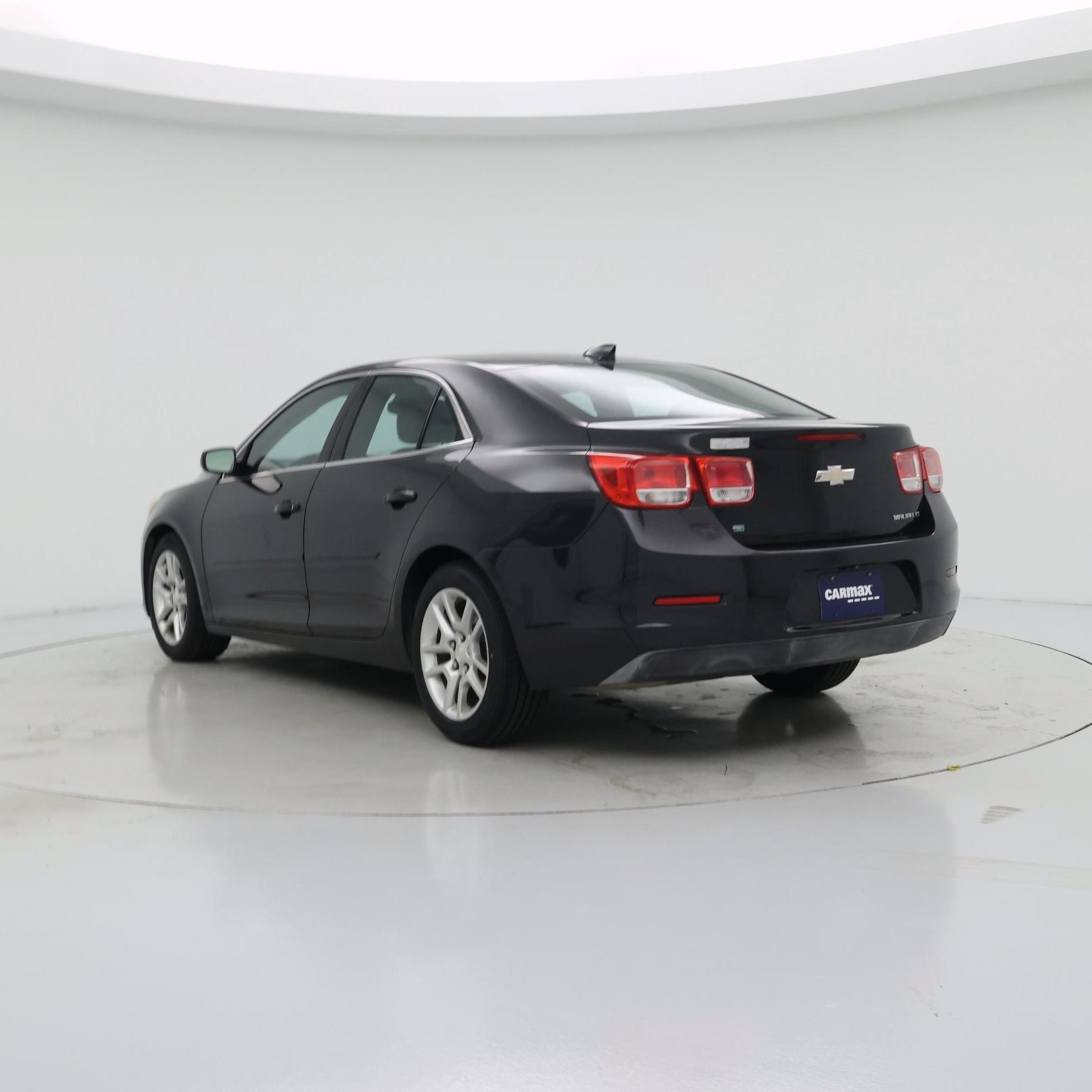 Thumbnail: 2015 Chevrolet Malibu - 2