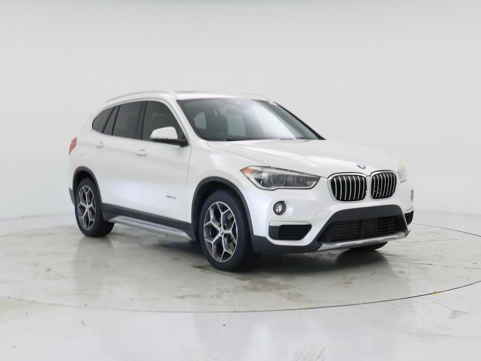 2018 BMW X1 28i - Photo 2