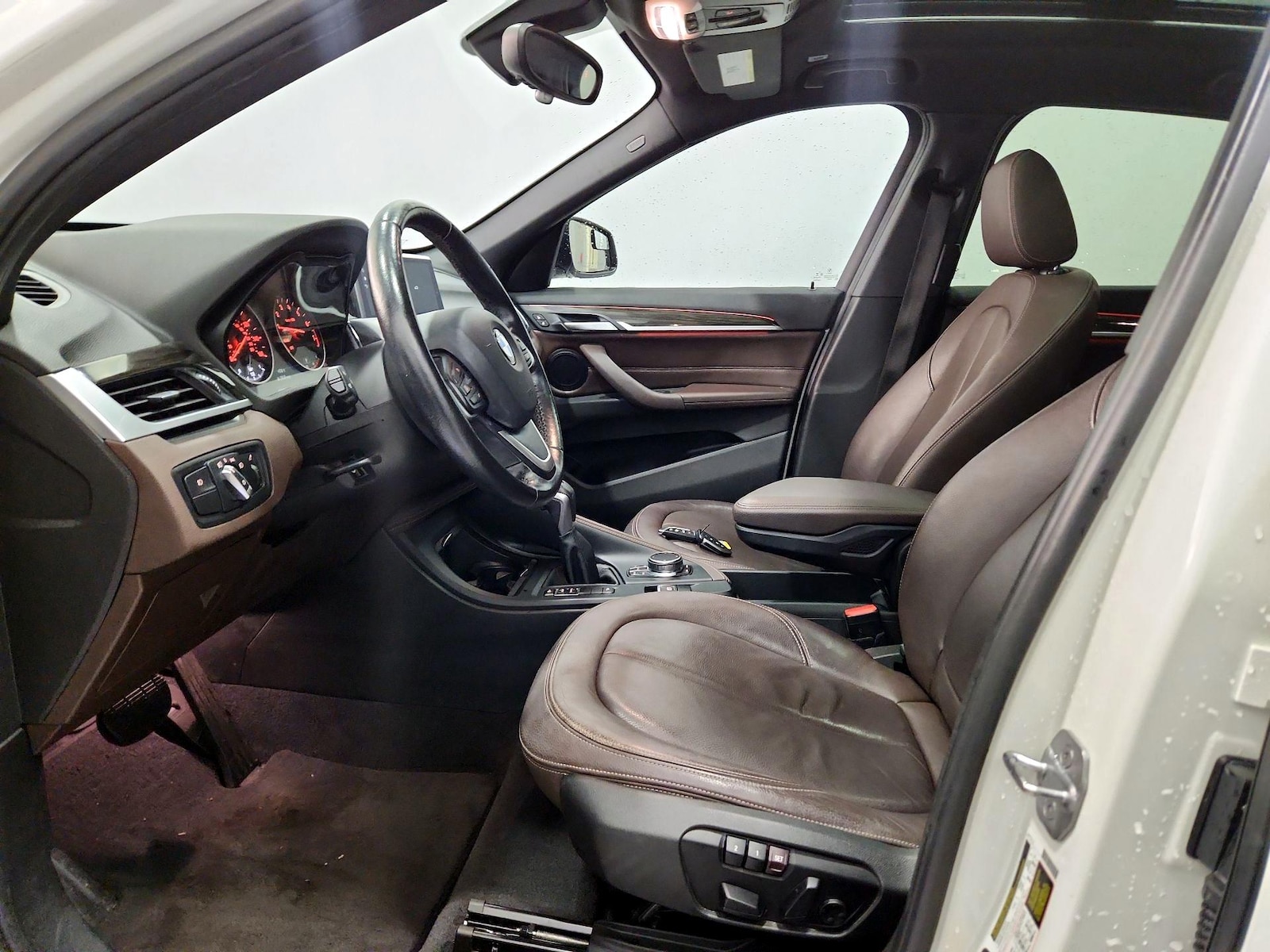 2018 BMW X1 28i - Photo 12