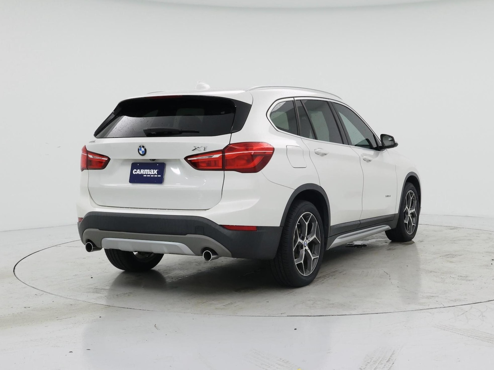 2018 BMW X1 28i - Photo 9