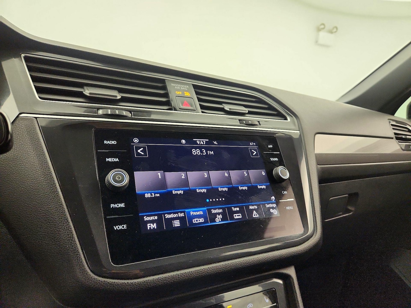 2023 Volkswagen Tiguan SE R-LINE BLACK - Photo 16