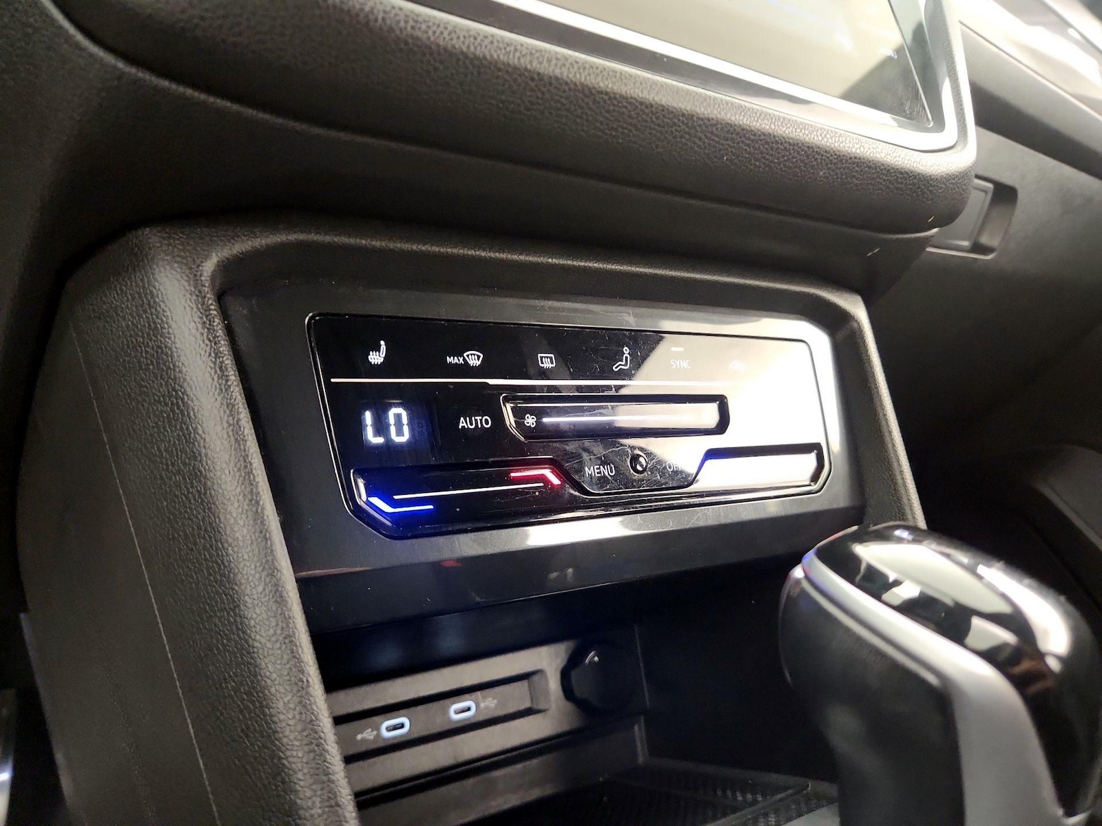2023 Volkswagen Tiguan SE R-LINE BLACK - Photo 17