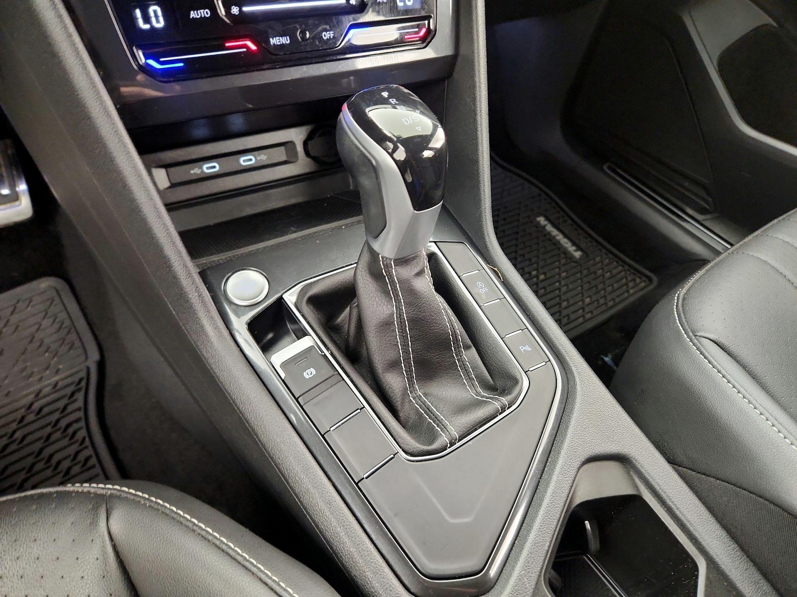 2023 Volkswagen Tiguan SE R-LINE BLACK - Photo 18