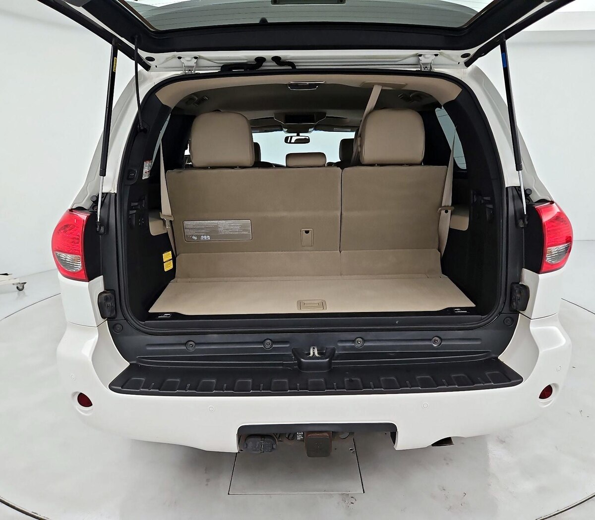 Trunk/Cargo (Seats Up)