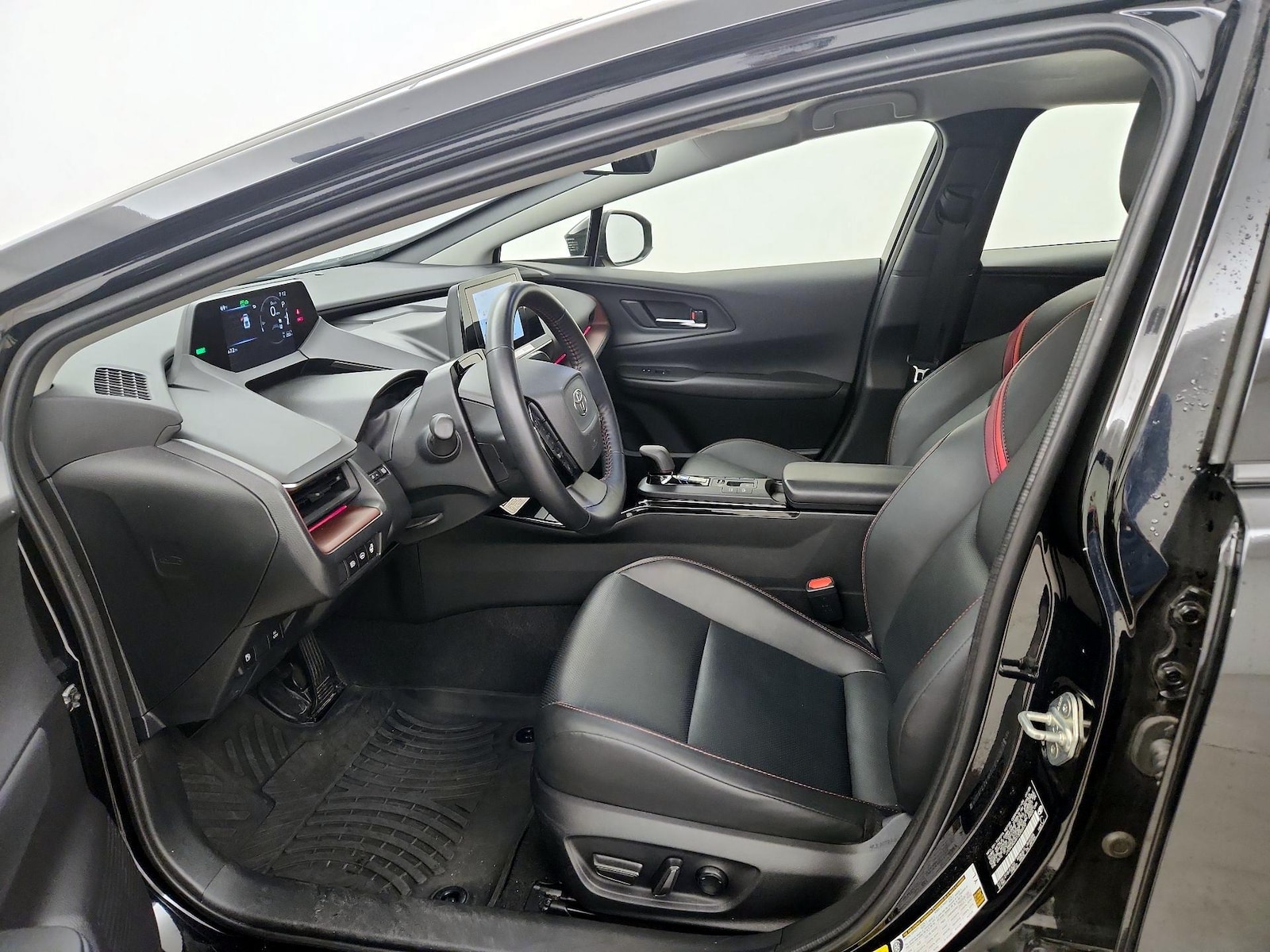 2026 Toyota Prius Plug-in Hybrid XSE - Photo 12