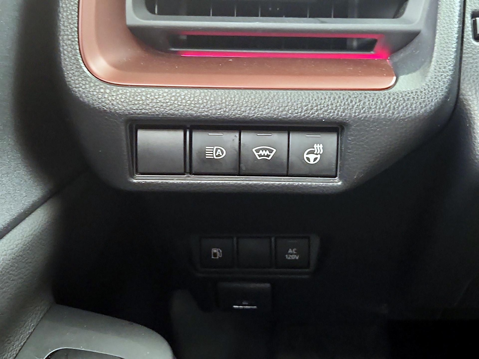 2026 Toyota Prius Plug-in Hybrid XSE - Photo 14