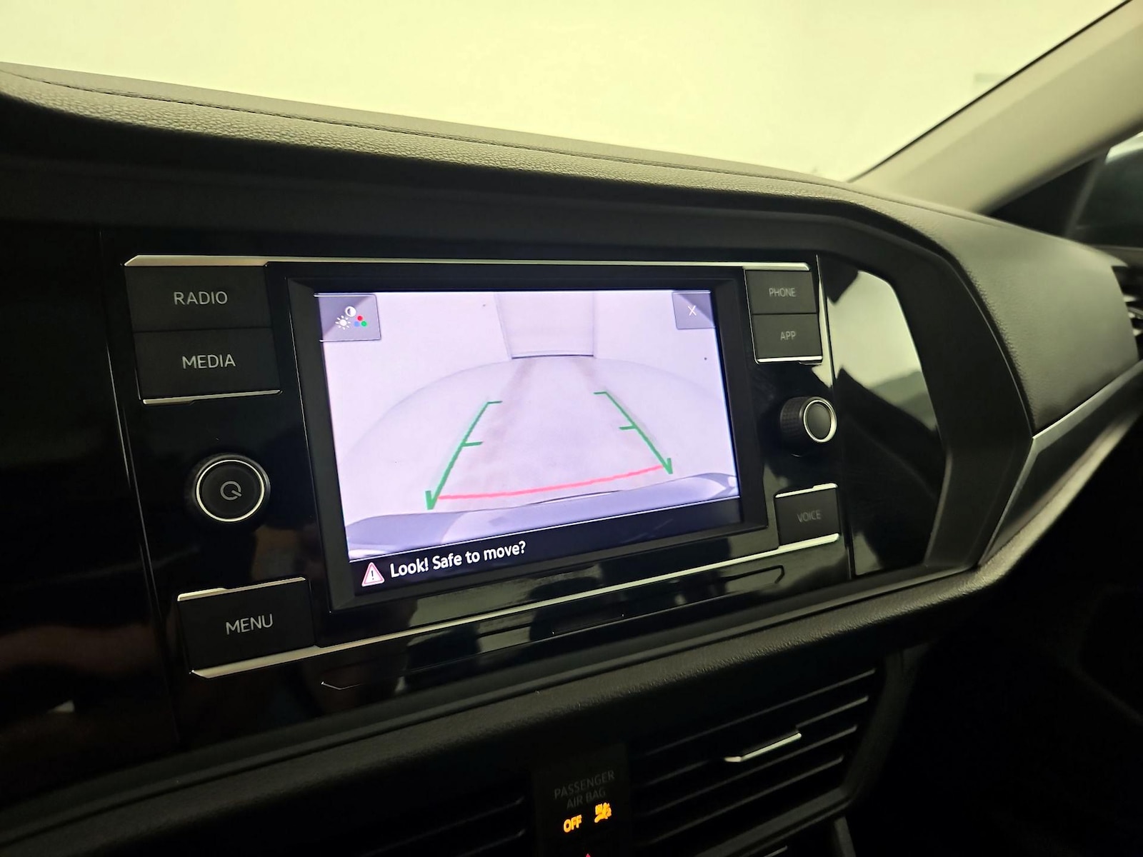 2023 Volkswagen Jetta SE - Photo 15