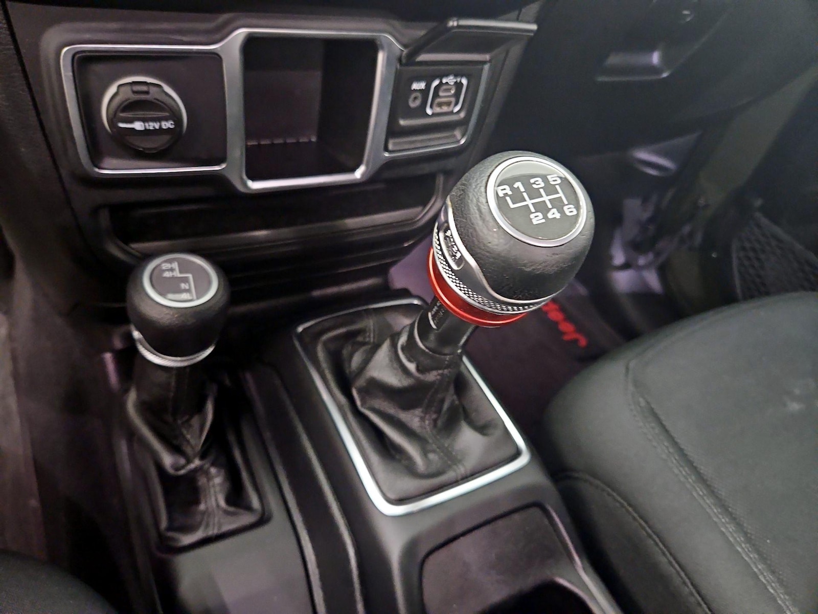 2021 Jeep Gladiator Sport - Photo 18