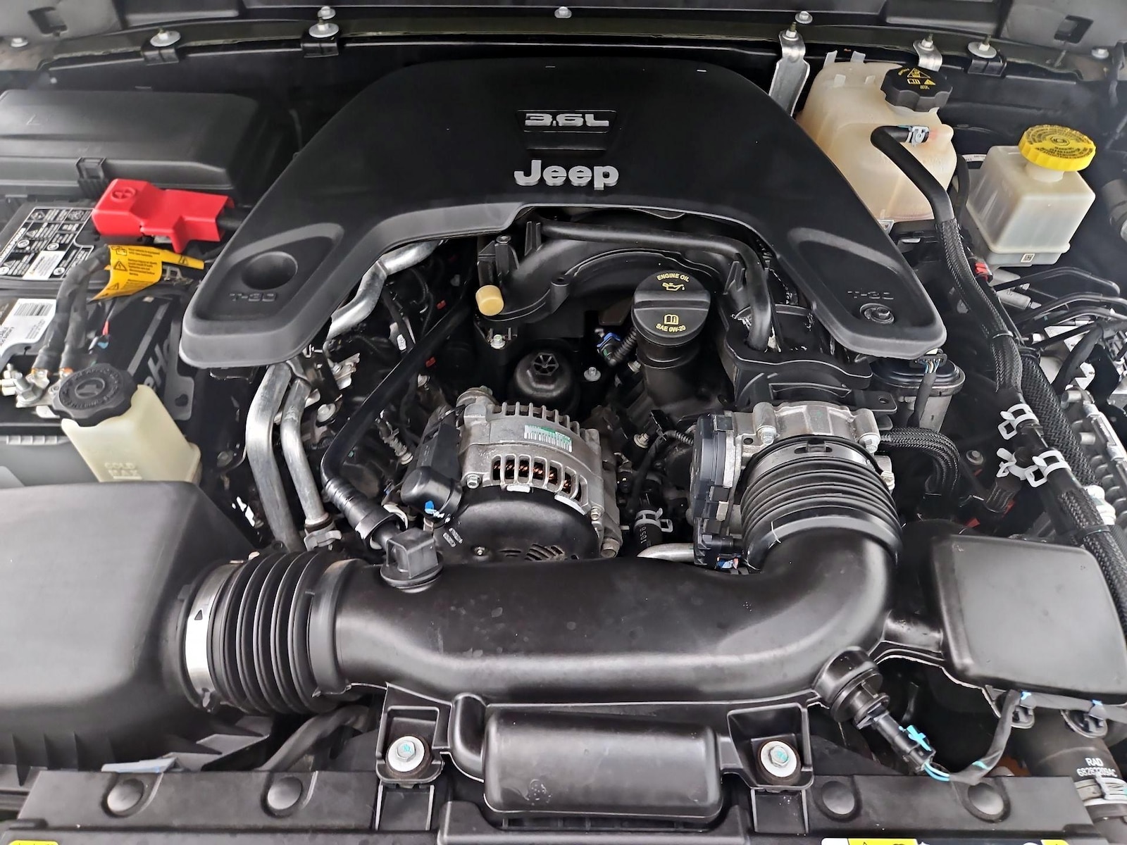 2021 Jeep Gladiator Sport - Photo 22
