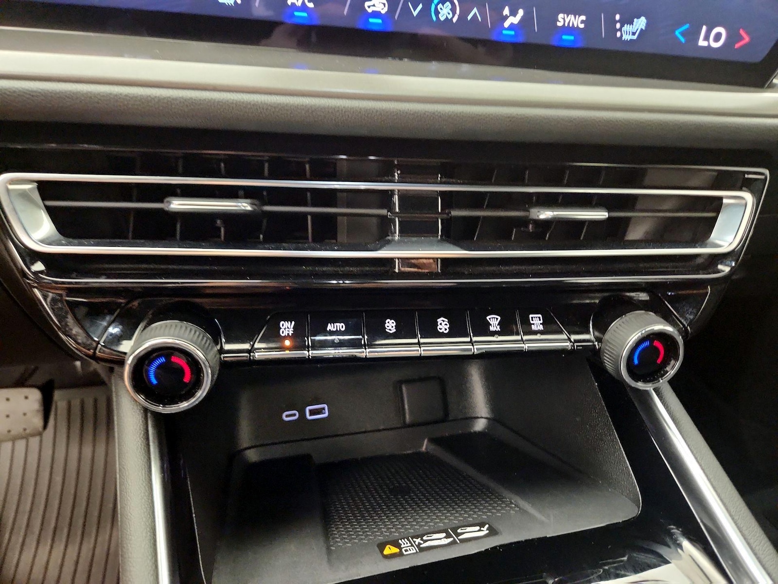 2024 Chevrolet Traverse 1LT - Photo 16