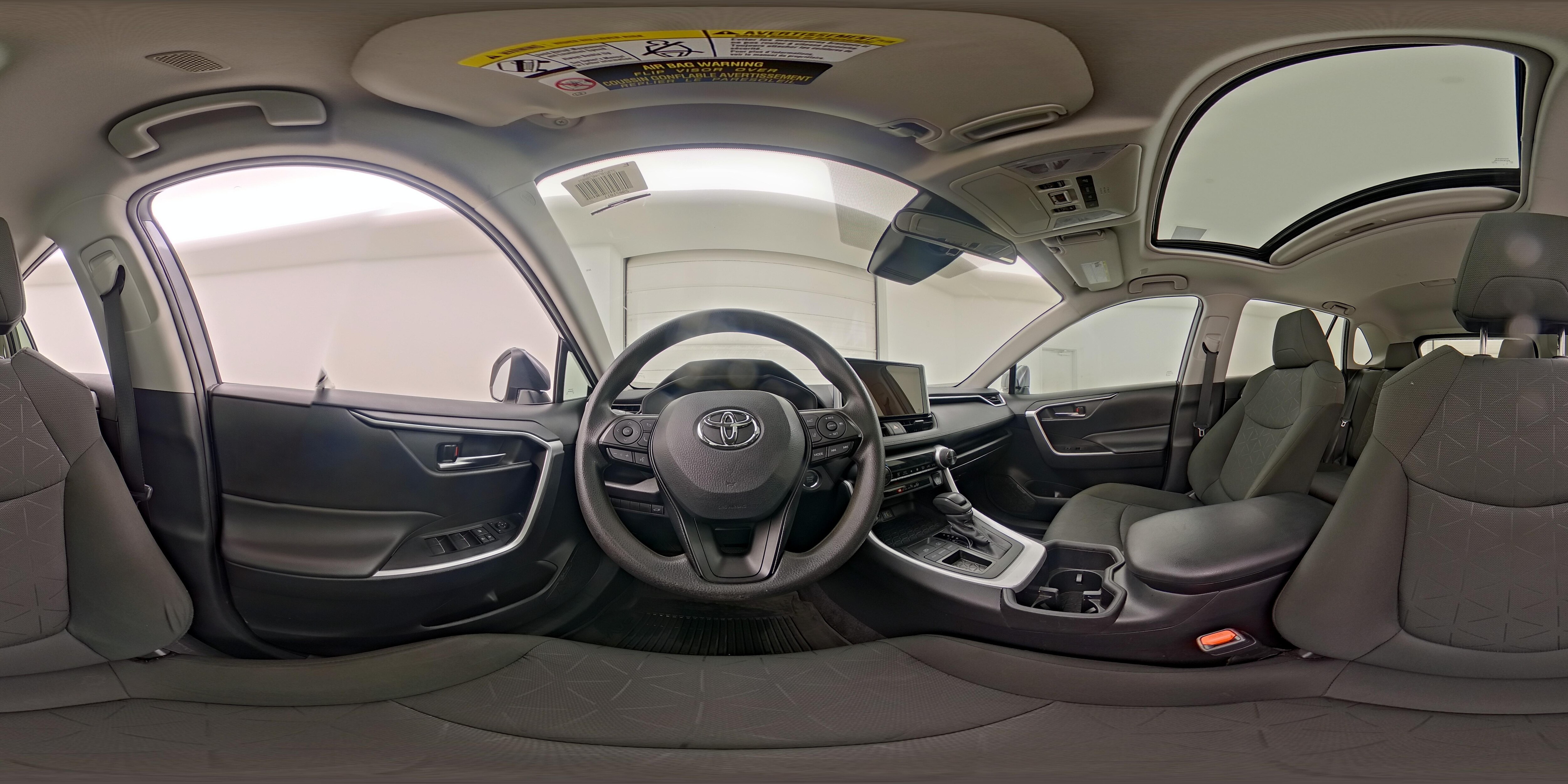 2024 Toyota RAV4 XLE - Photo 27