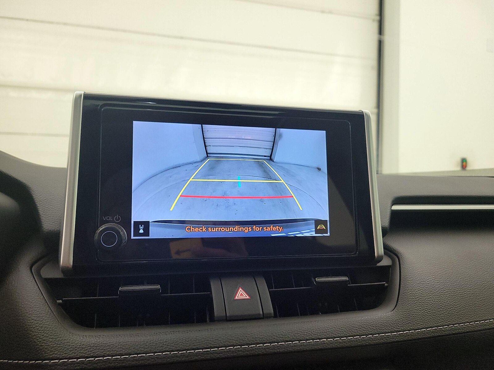 2024 Toyota RAV4 XLE - Photo 15