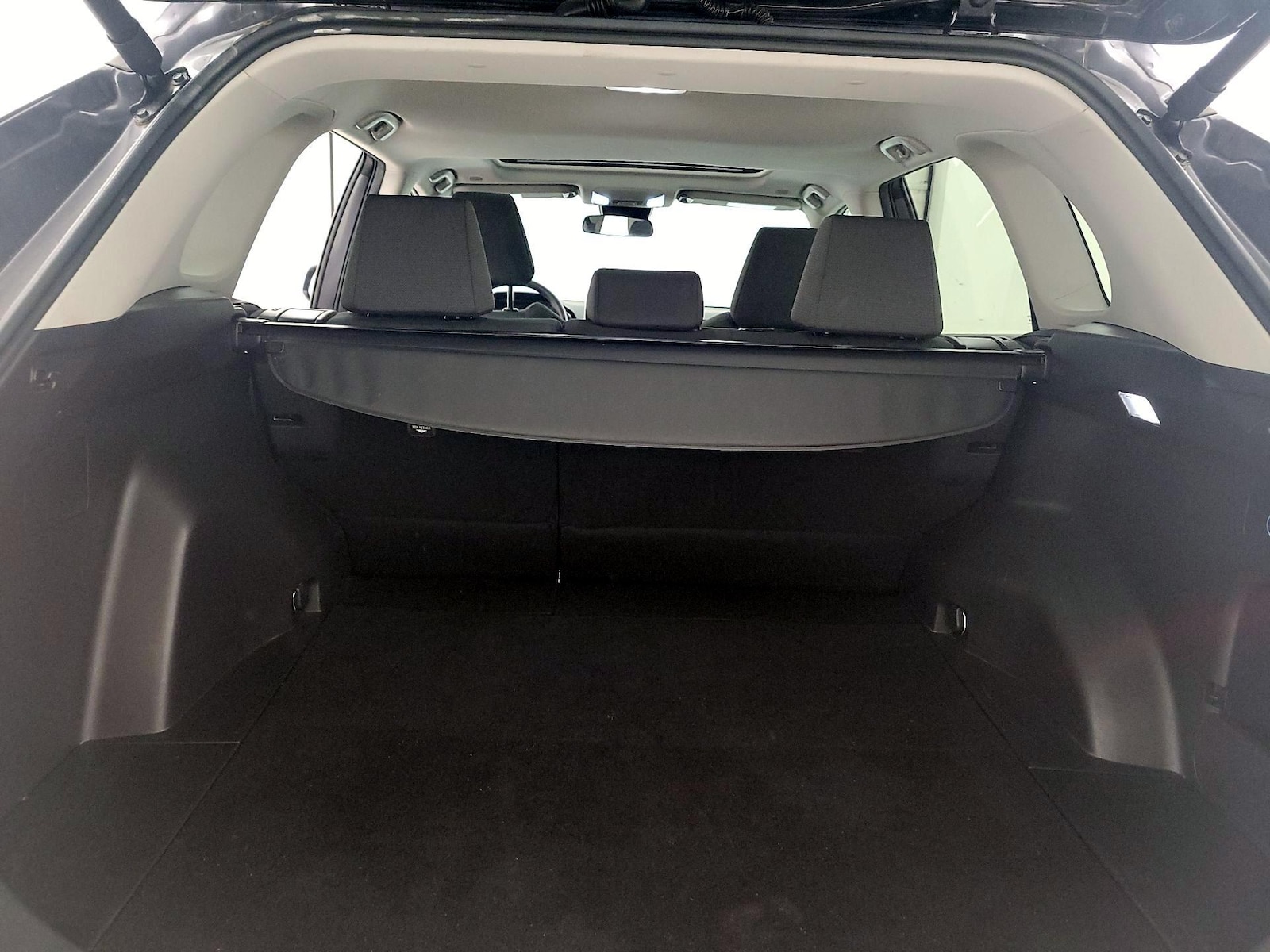 2024 Toyota RAV4 XLE - Photo 22