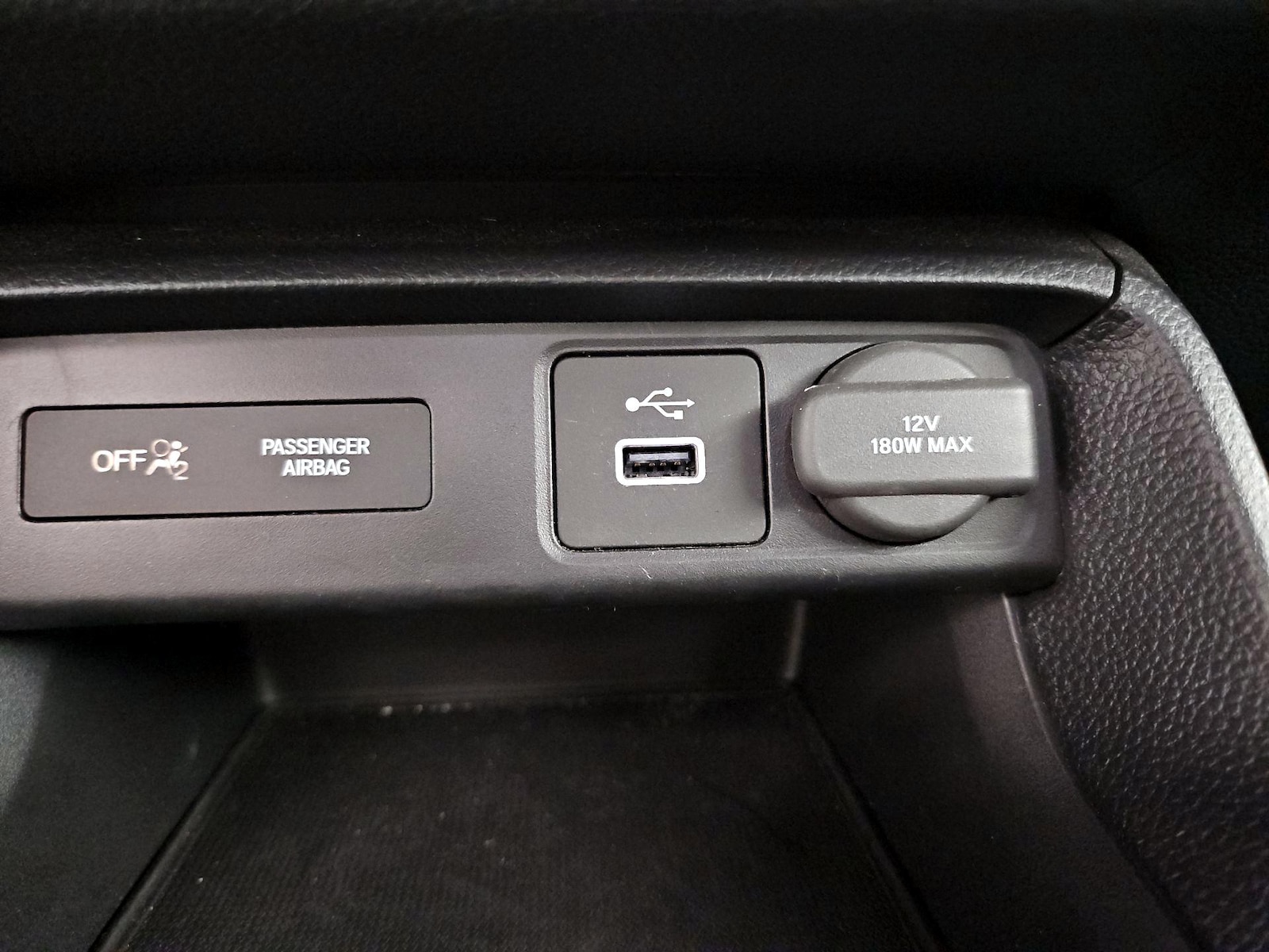 2024 Honda Civic LX - Photo 10