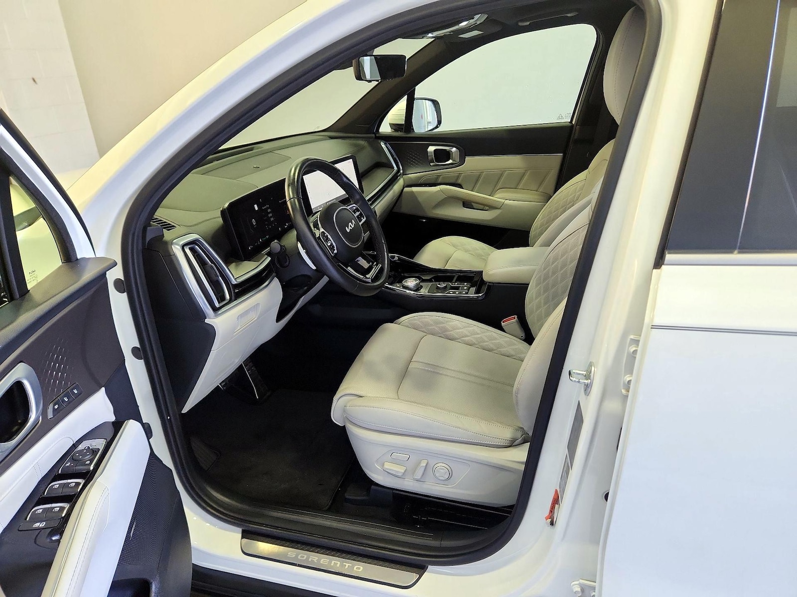 2025 Kia Sorento SX Prestige Hybrid - Photo 12