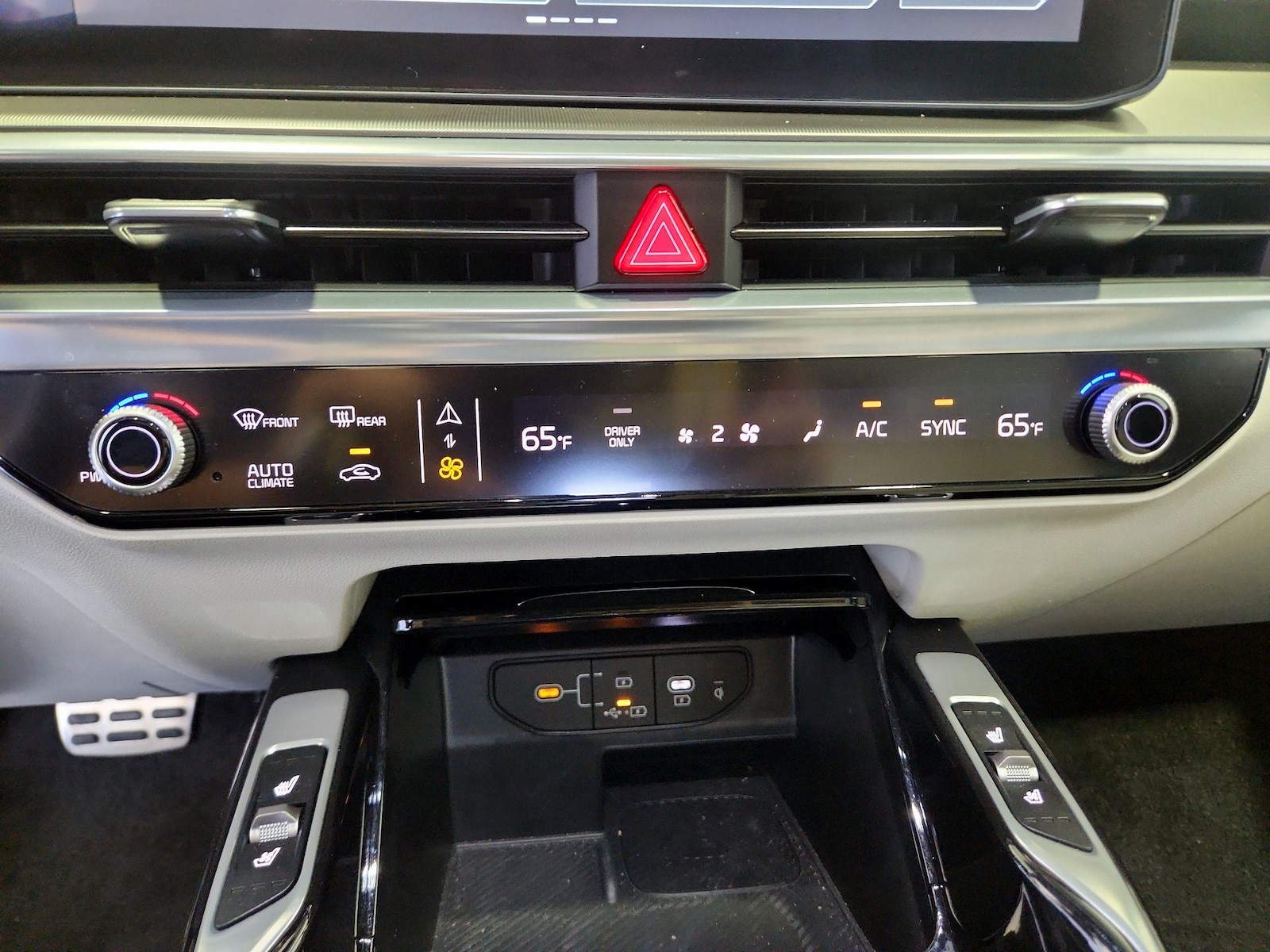 2025 Kia Sorento SX Prestige Hybrid - Photo 18