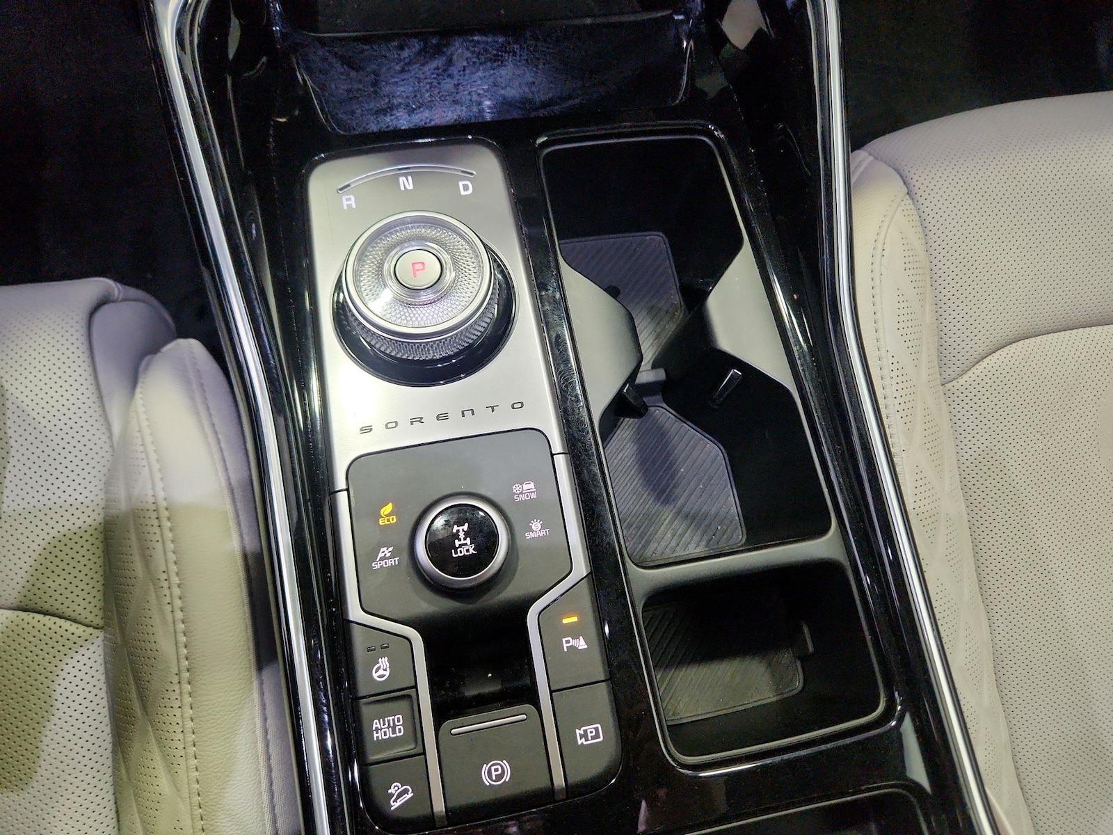 2025 Kia Sorento SX Prestige Hybrid - Photo 19