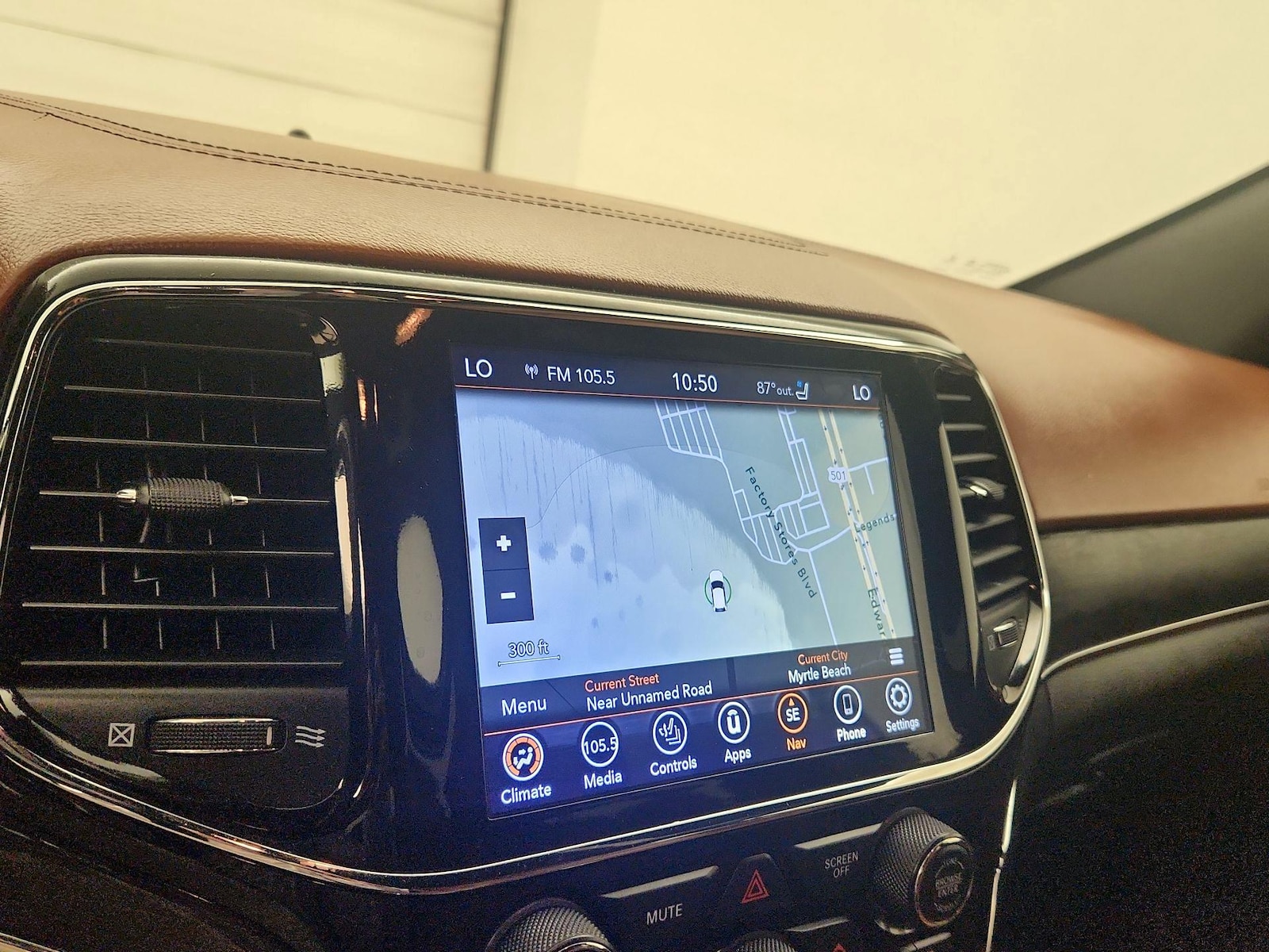 2021 Jeep Grand Cherokee Overland - Photo 15