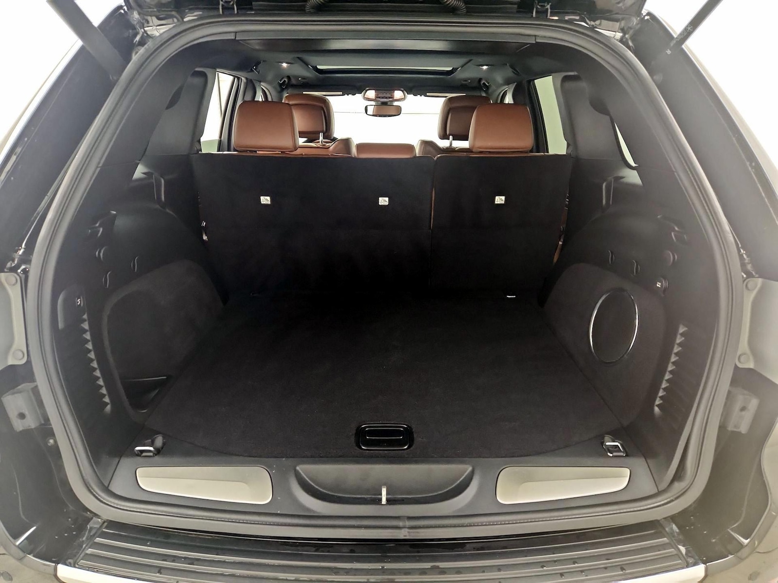 2021 Jeep Grand Cherokee Overland - Photo 23