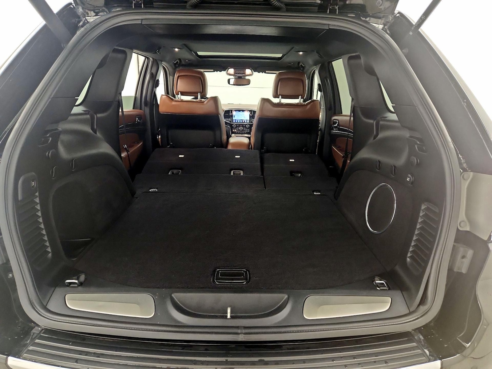 2021 Jeep Grand Cherokee Overland - Photo 24