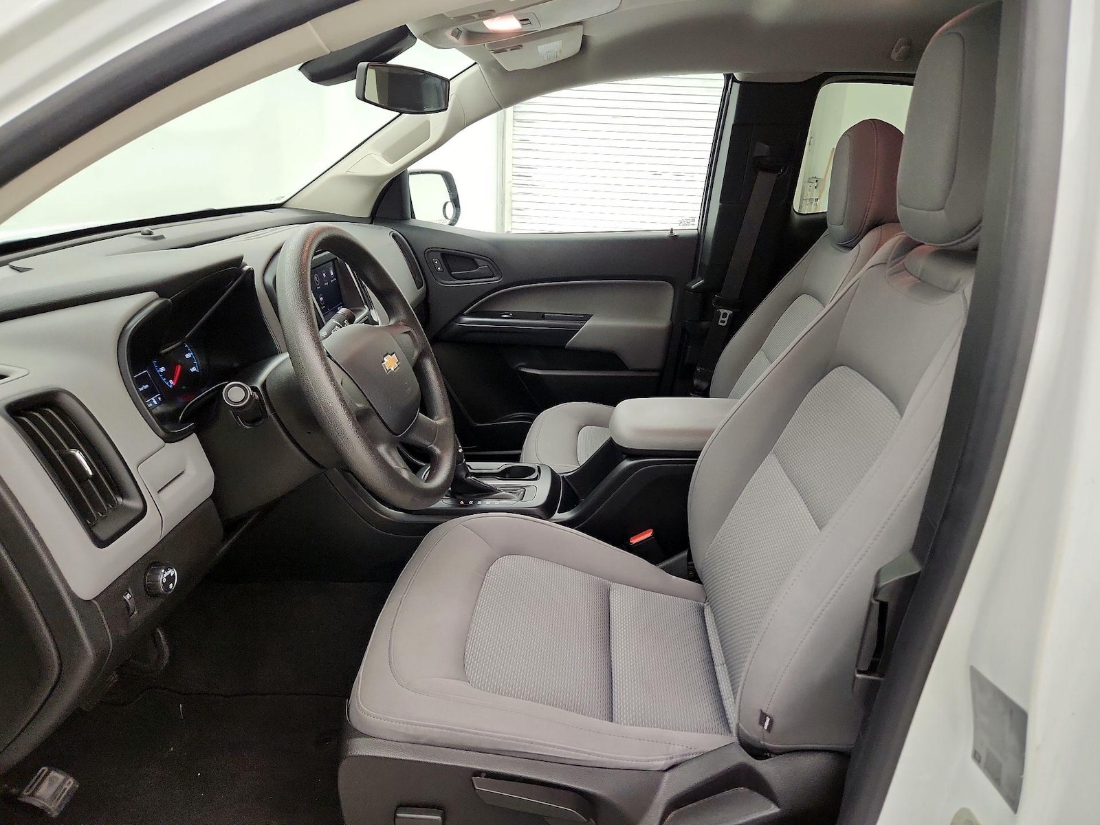 Power Seat(s) & Side Airbags