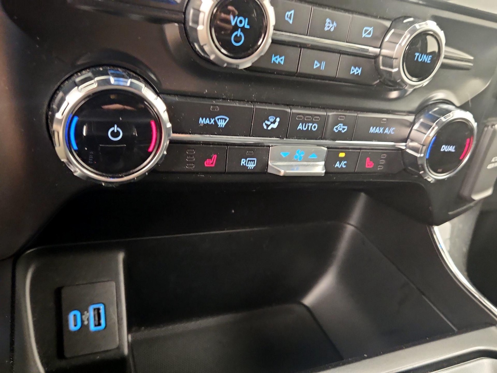 2022 Ford F-150 XLT - Photo 17