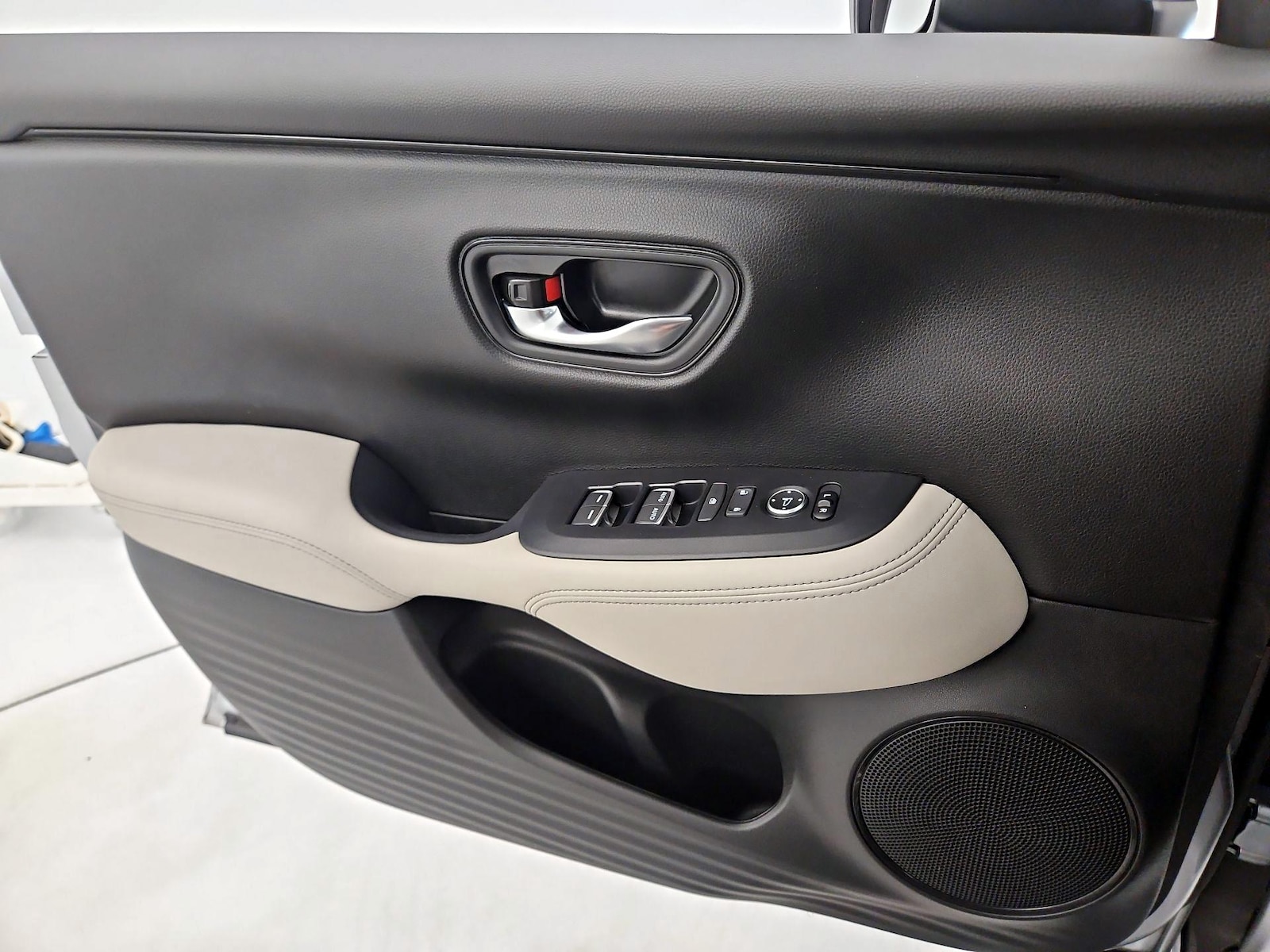 2025 Honda HR-V EX-L - Photo 13