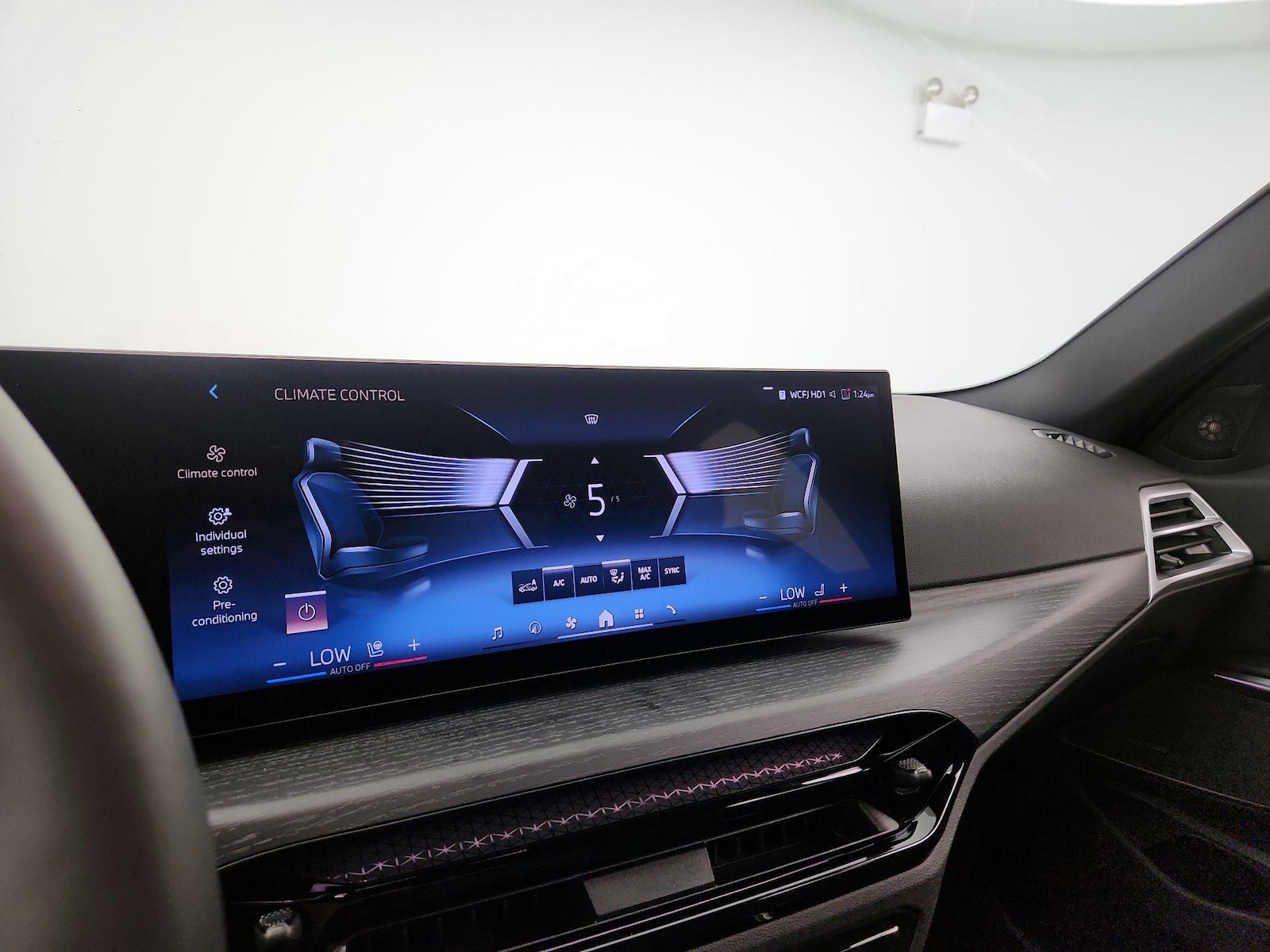 2026 BMW 3 Series 330i - Photo 18