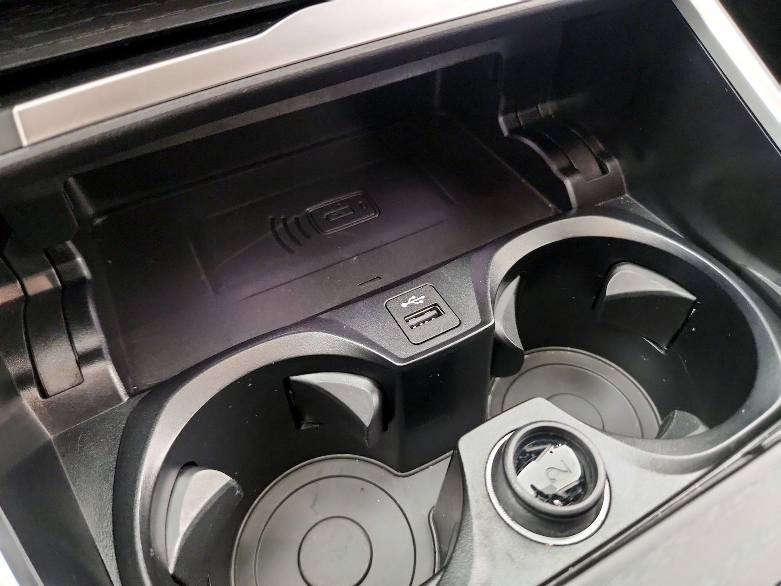 2026 BMW 3 Series 330i - Photo 20