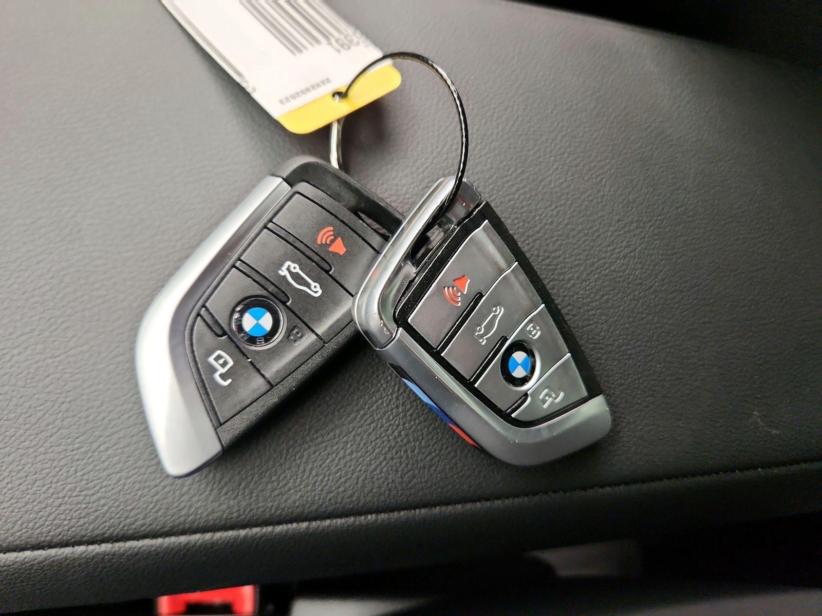 2026 BMW 3 Series 330i - Photo 25