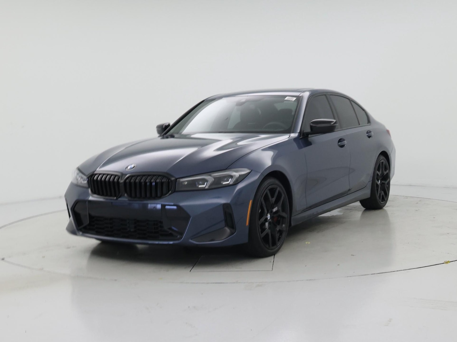 2026 BMW 3 Series 330i - Photo 5