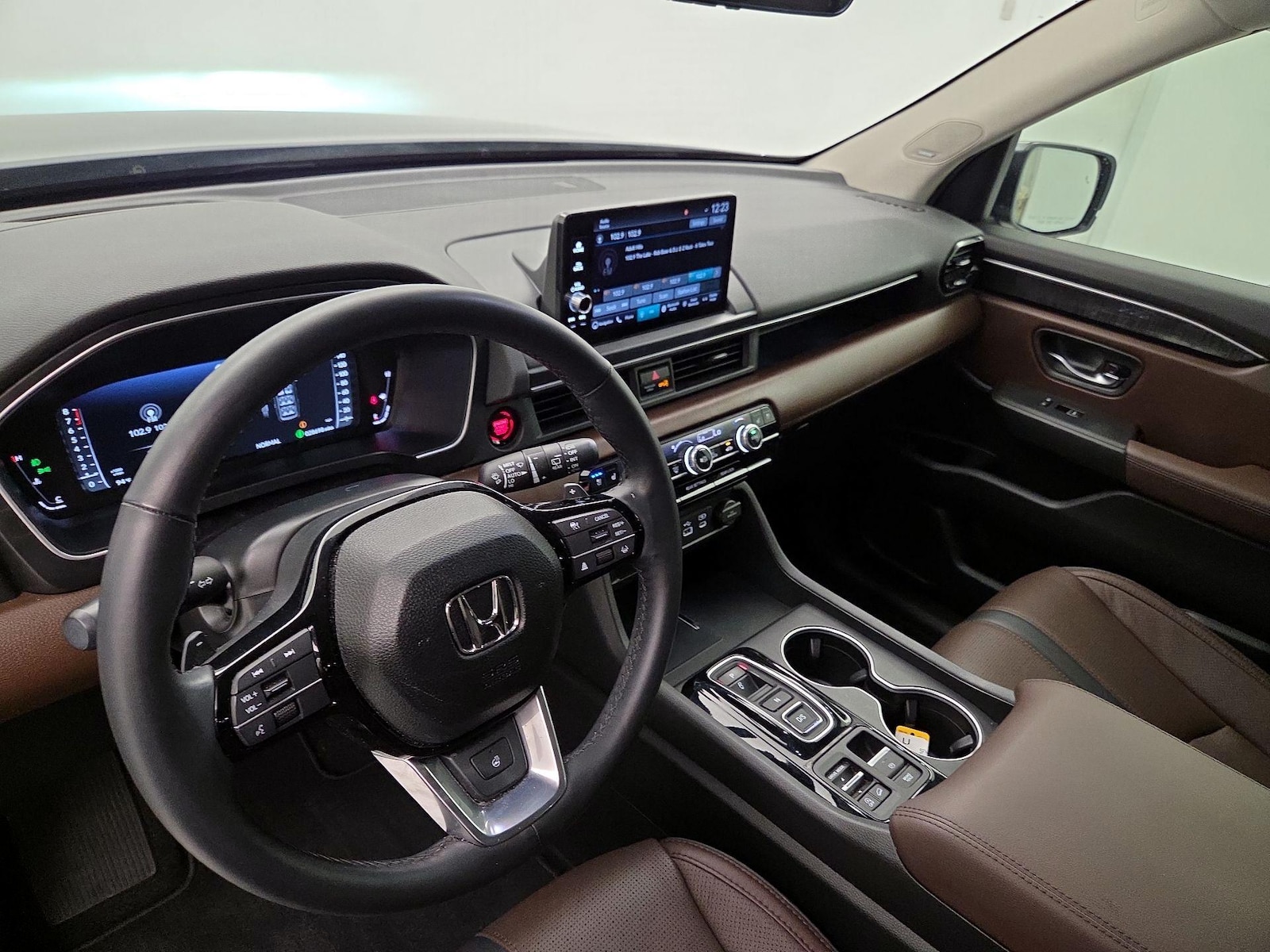 2025 Honda Pilot Elite - Photo 10