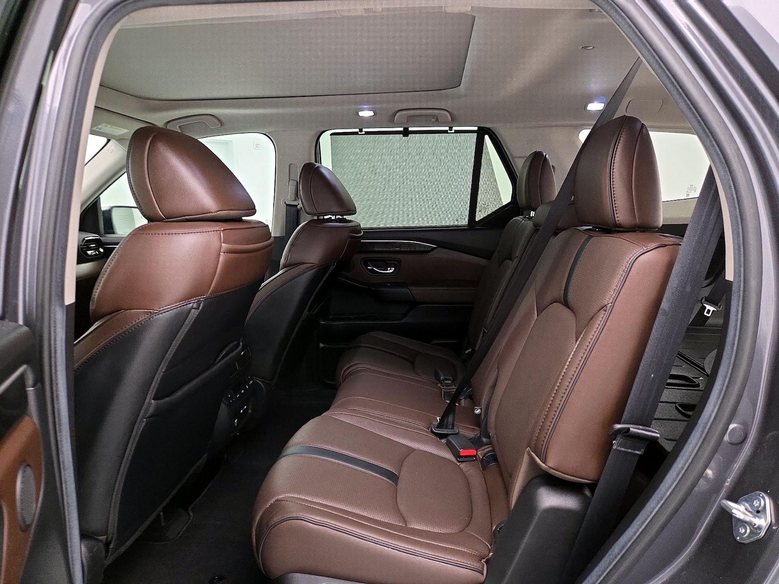 2025 Honda Pilot Elite - Photo 21
