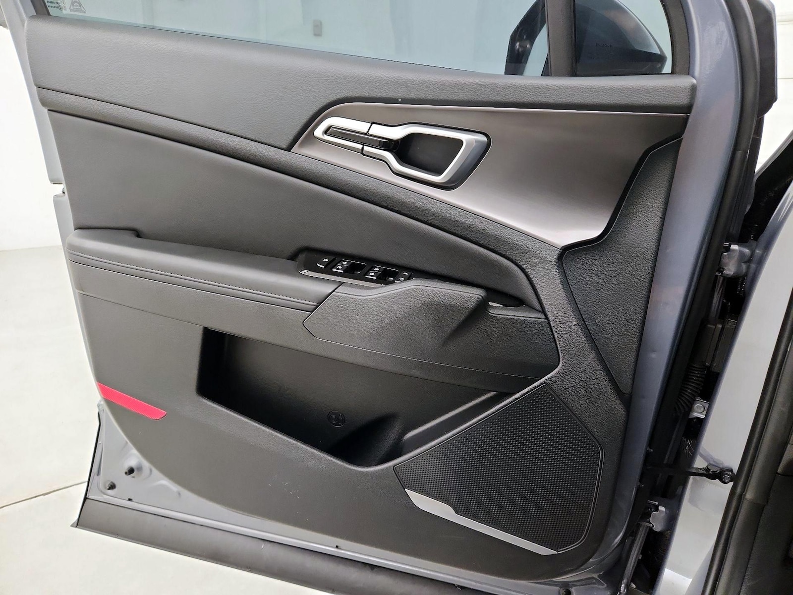 2025 Kia Sportage EX - Photo 13
