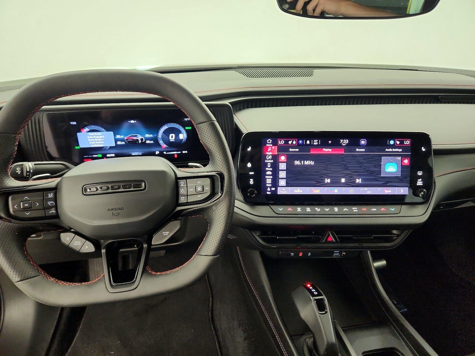 Apple CarPlay® & Android Auto™