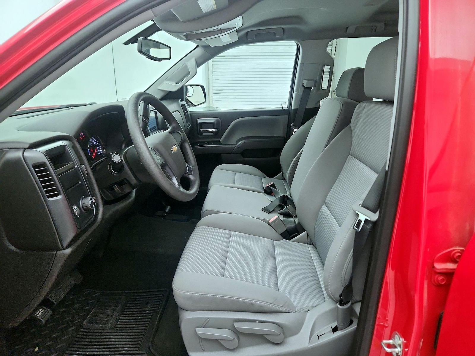 2018 Chevrolet Silverado 1500 Custom - Photo 12