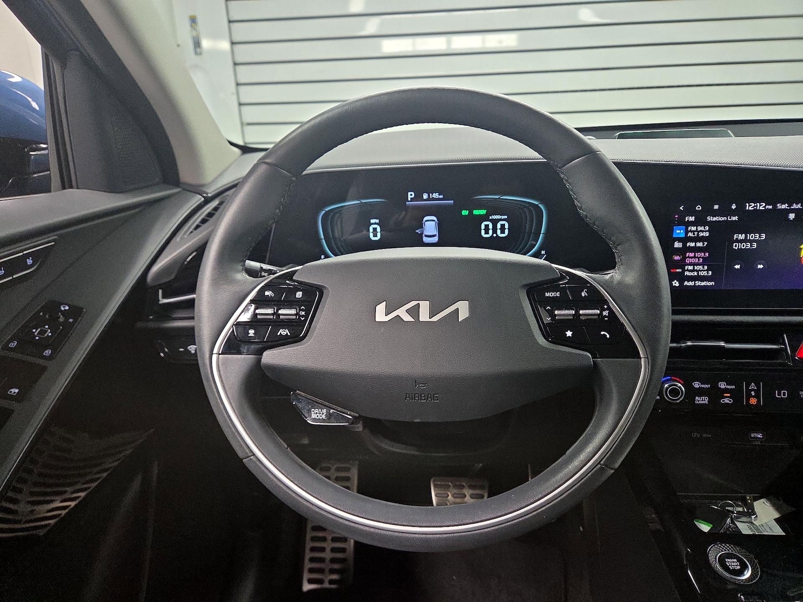 2023 Kia Niro SX Touring - Photo 11