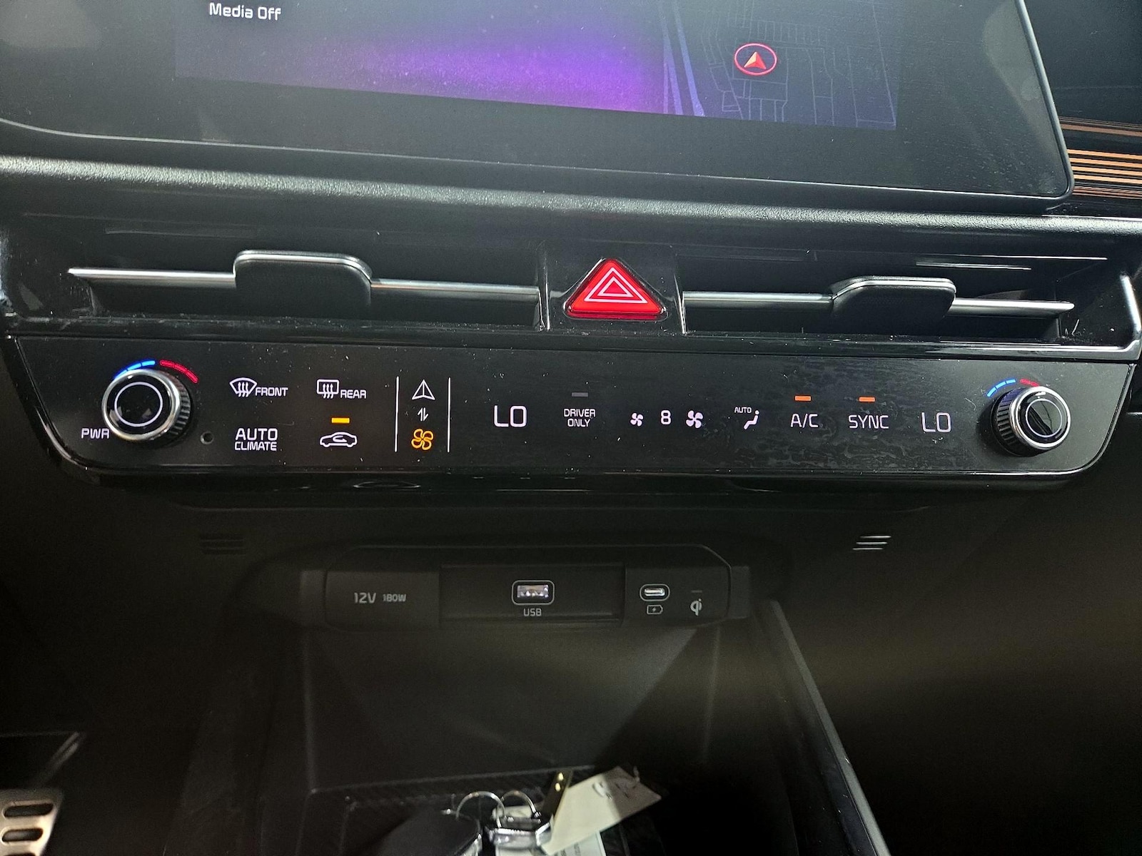 2023 Kia Niro SX Touring - Photo 18