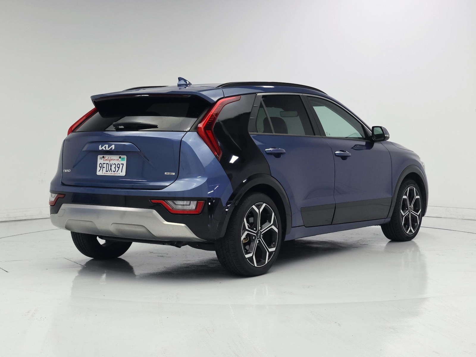 2023 Kia Niro SX Touring - Photo 9