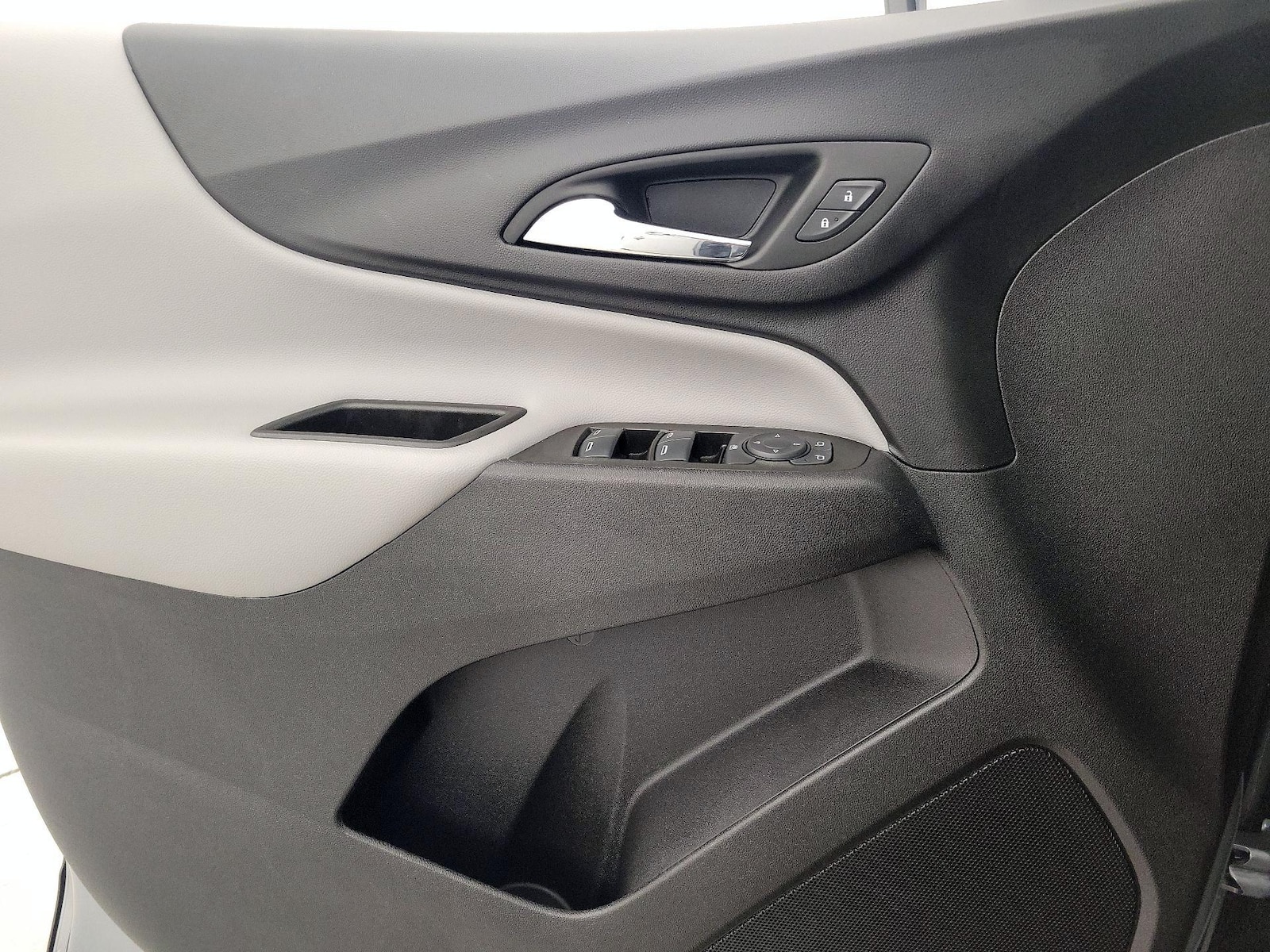 2024 Chevrolet Equinox LS - Photo 13