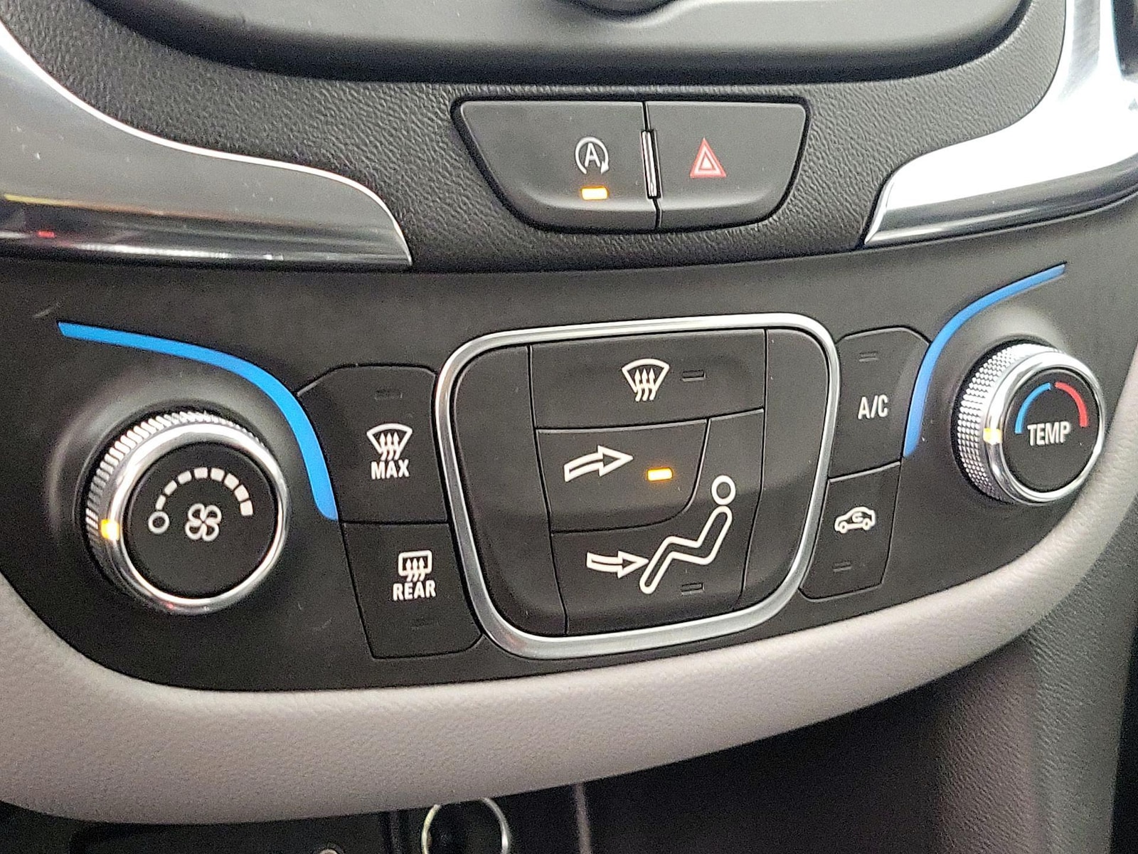 2024 Chevrolet Equinox LS - Photo 17