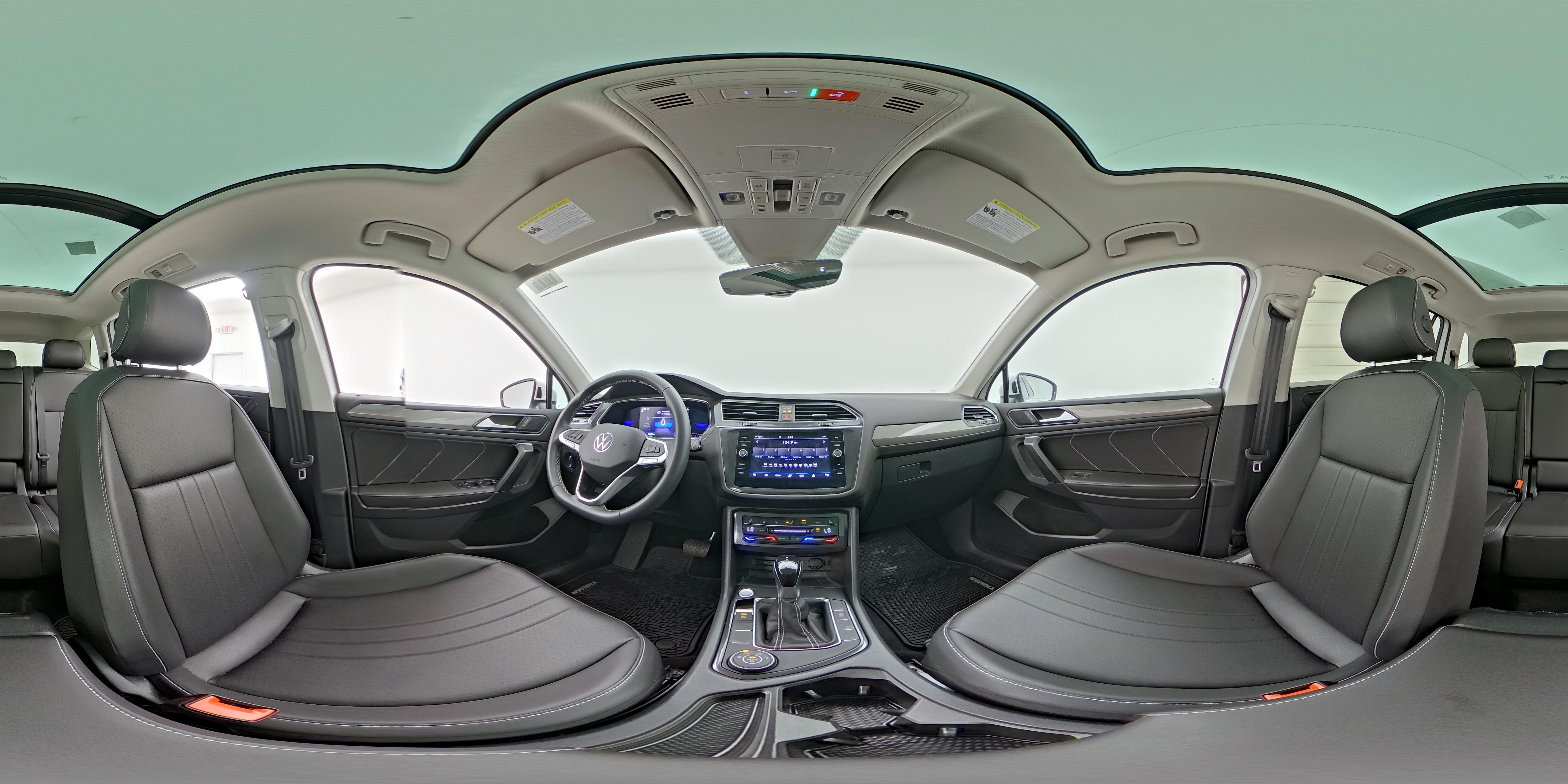 2023 Volkswagen Tiguan SE - Photo 25