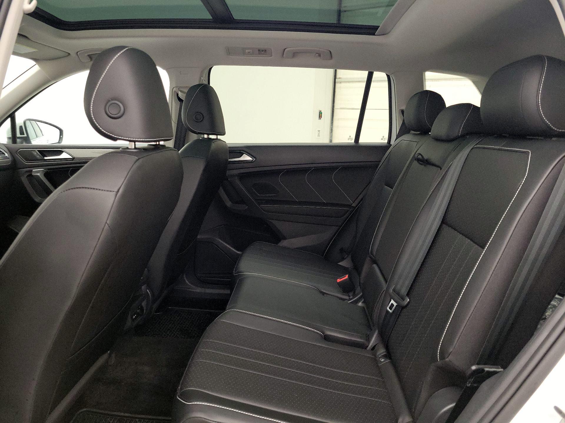 Thumbnail: 2023 Volkswagen Tiguan - 20