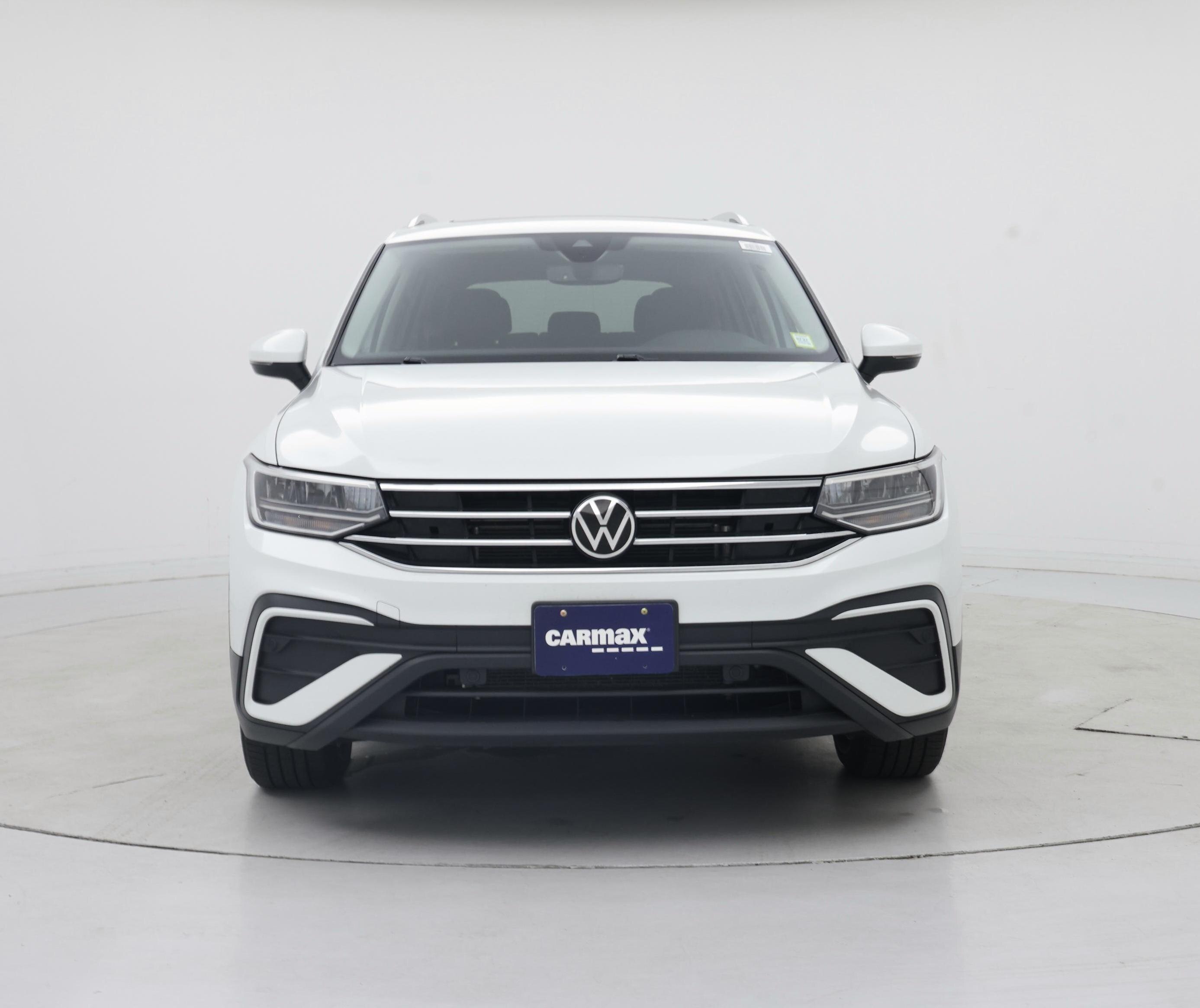 Thumbnail: 2023 Volkswagen Tiguan - 5