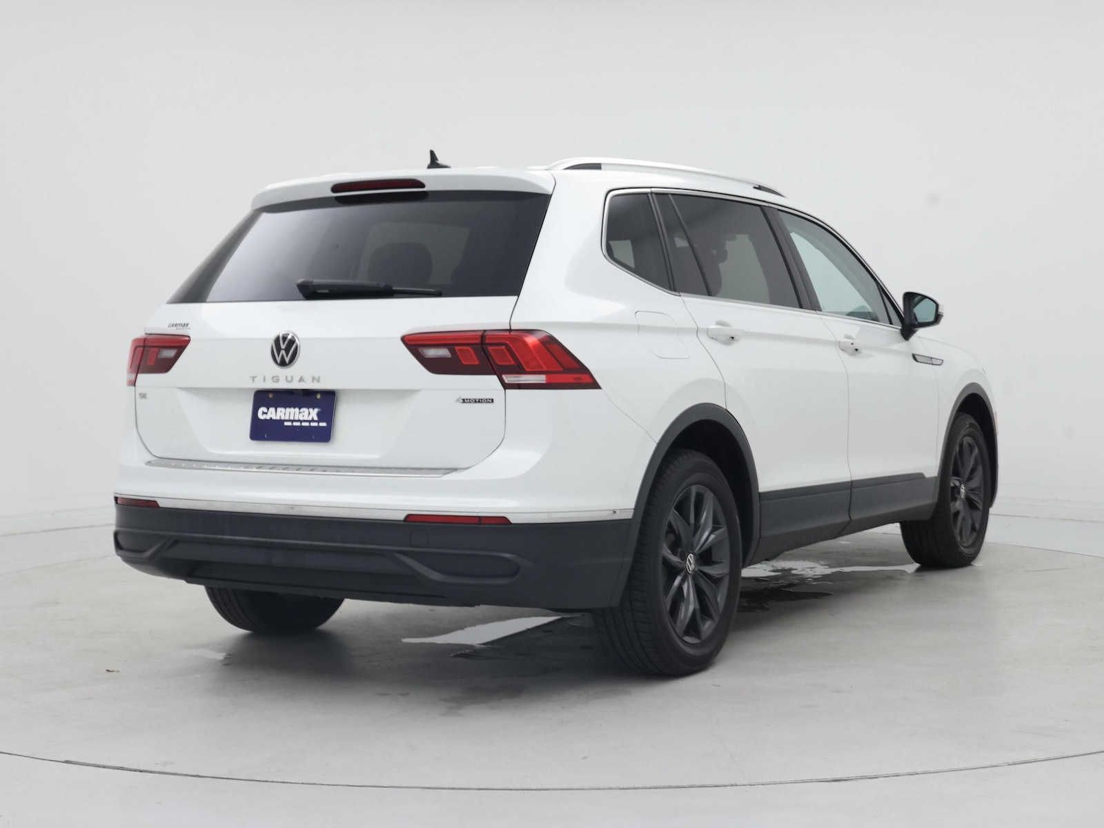 2023 Volkswagen Tiguan SE - Photo 9